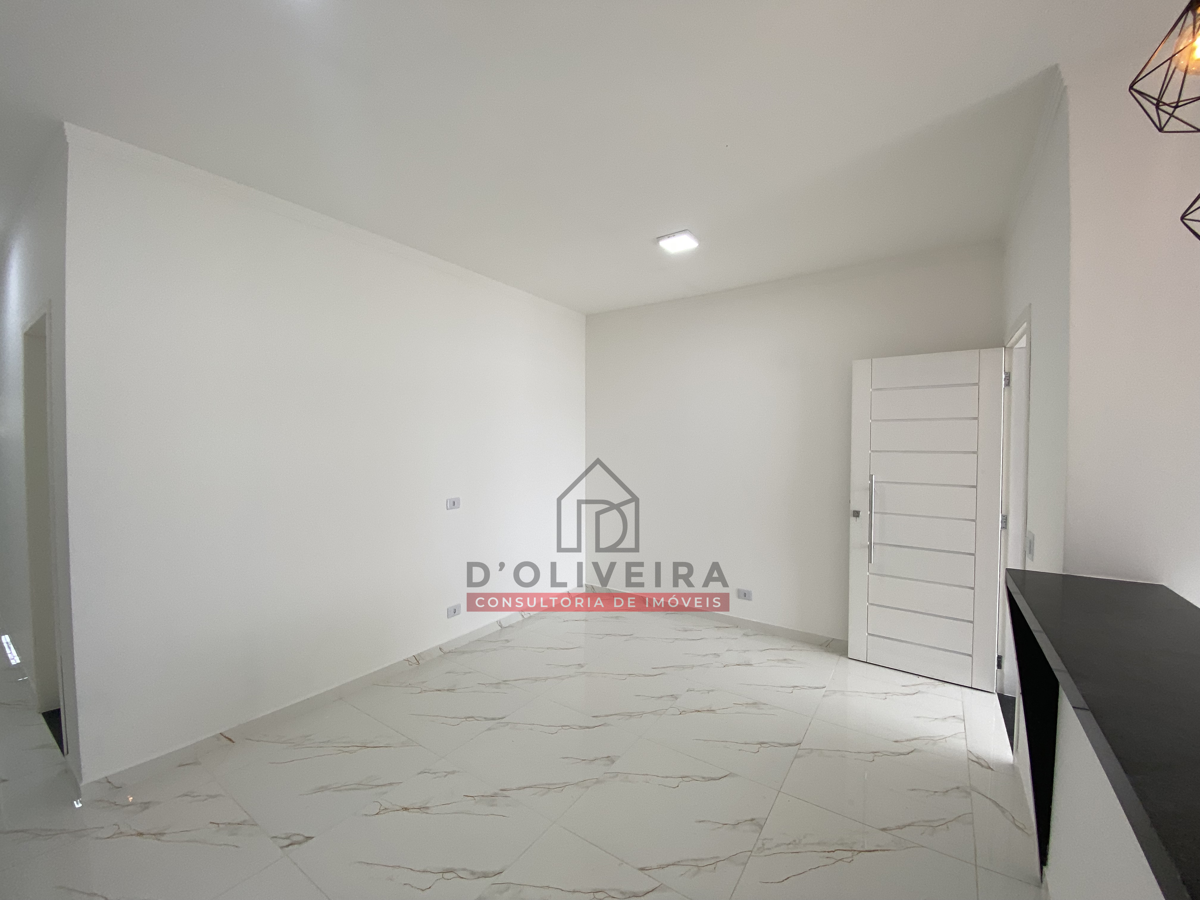 Casa com piscina e churrasqueira à venda no Bairro Flora Rica - Peruíbe - SP