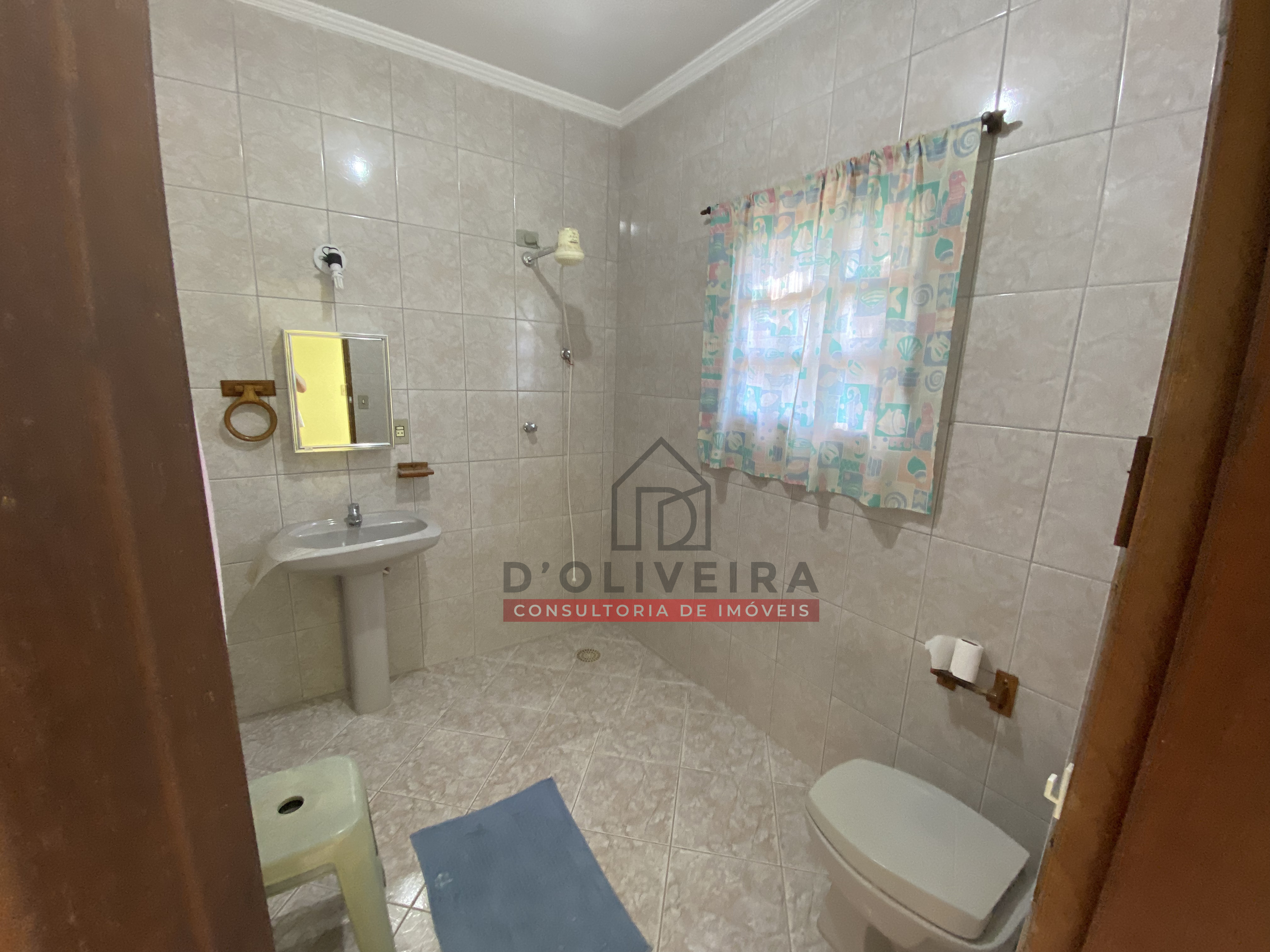 Sobrado com 360m² de terreno à venda no Bairro Estância Santa Gabriela - Peruíbe - SP