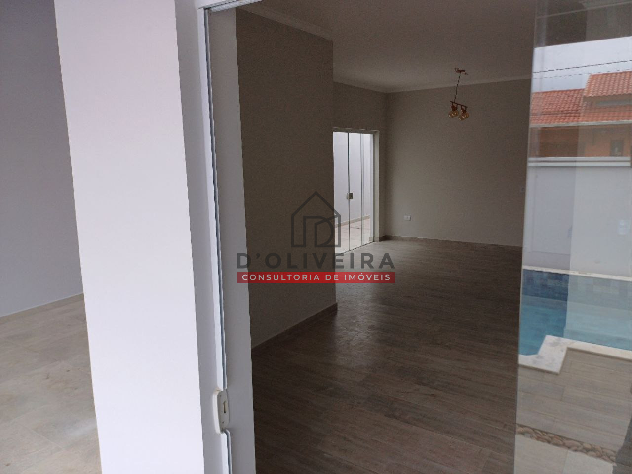 Casa térrea a 100 metros da praia no Bairro Oásis - Peruíbe - SP
