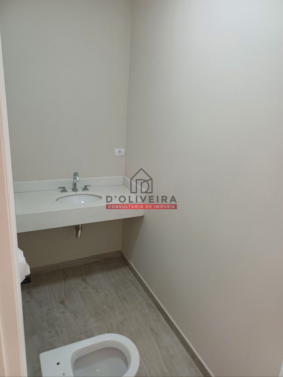 Casa térrea a 100 metros da praia no Bairro Oásis - Peruíbe - SP