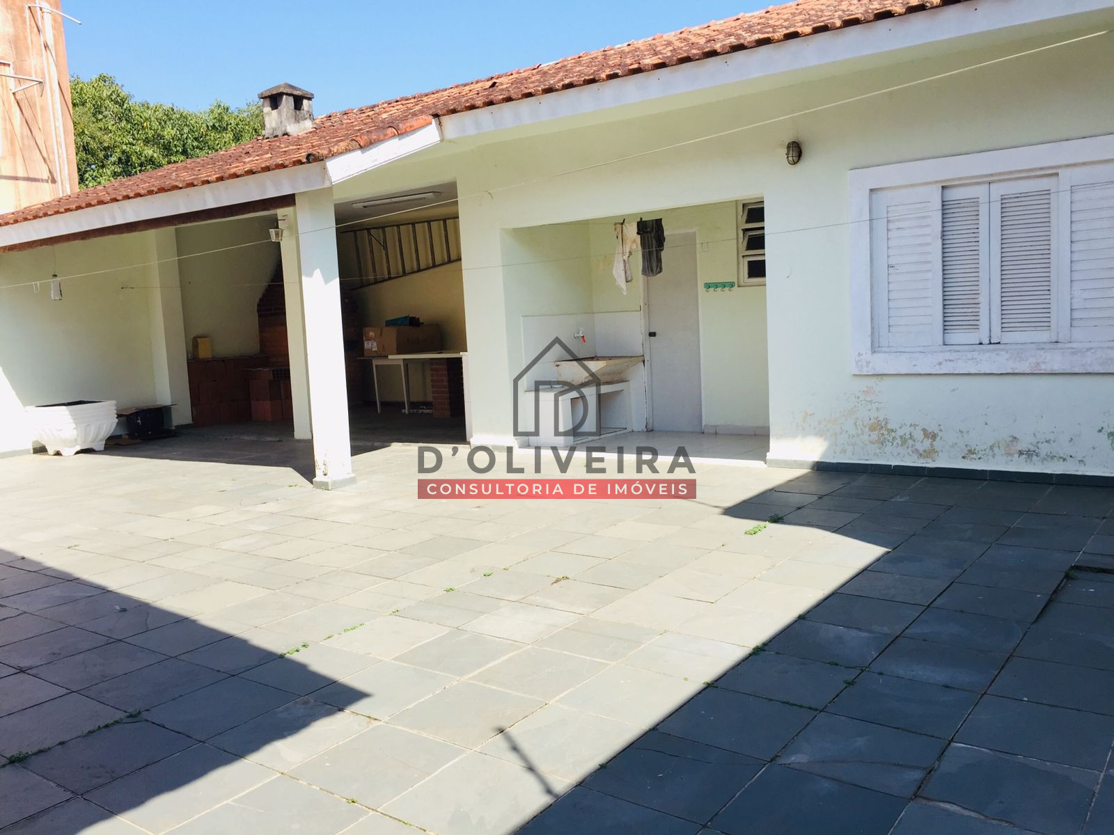 Casa térrea para venda no Centro de Peruíbe - SP