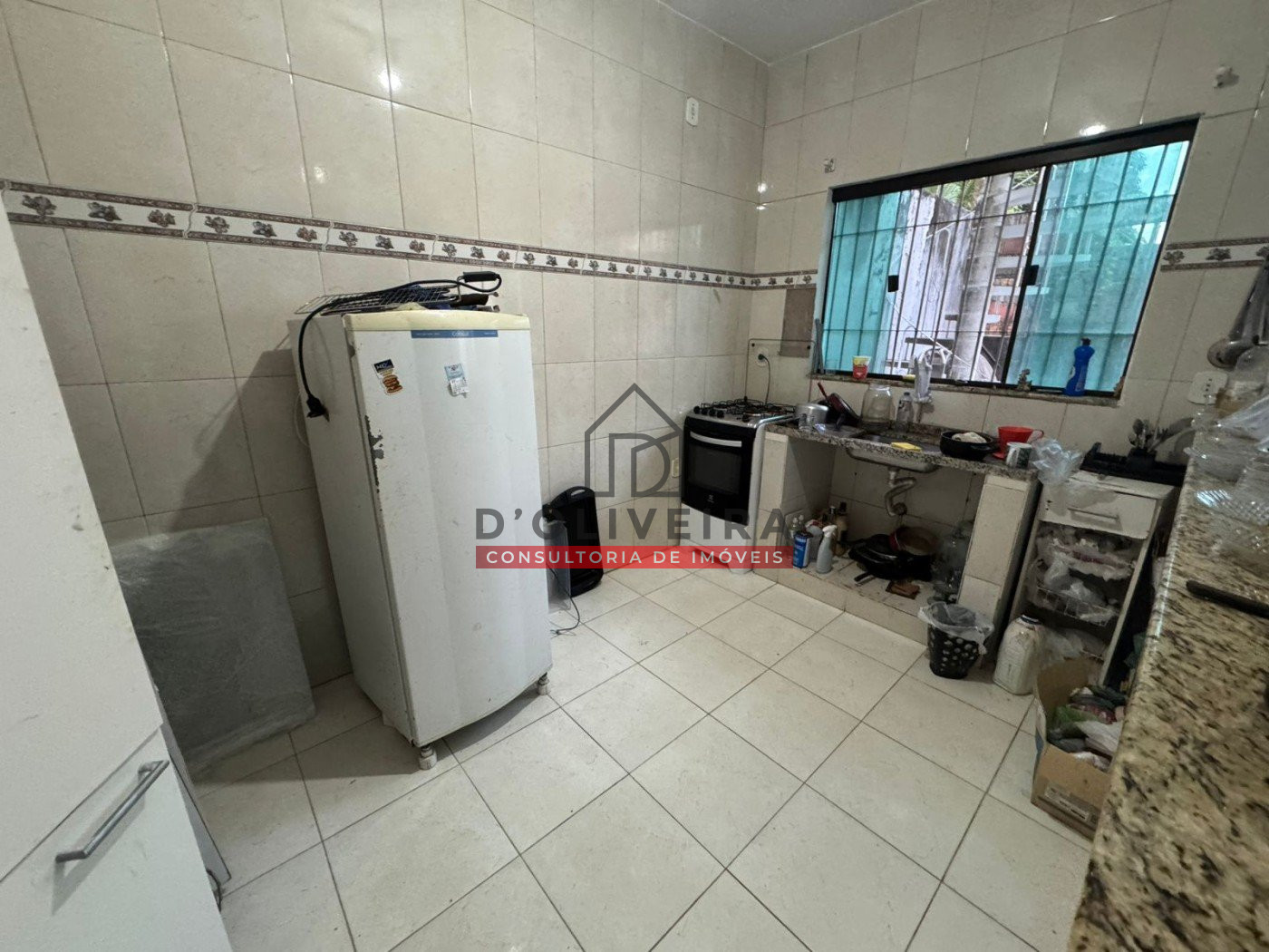 Sobrado com 180m² de terreno à venda no Parque Balneário Oásis - Peruíbe - SP