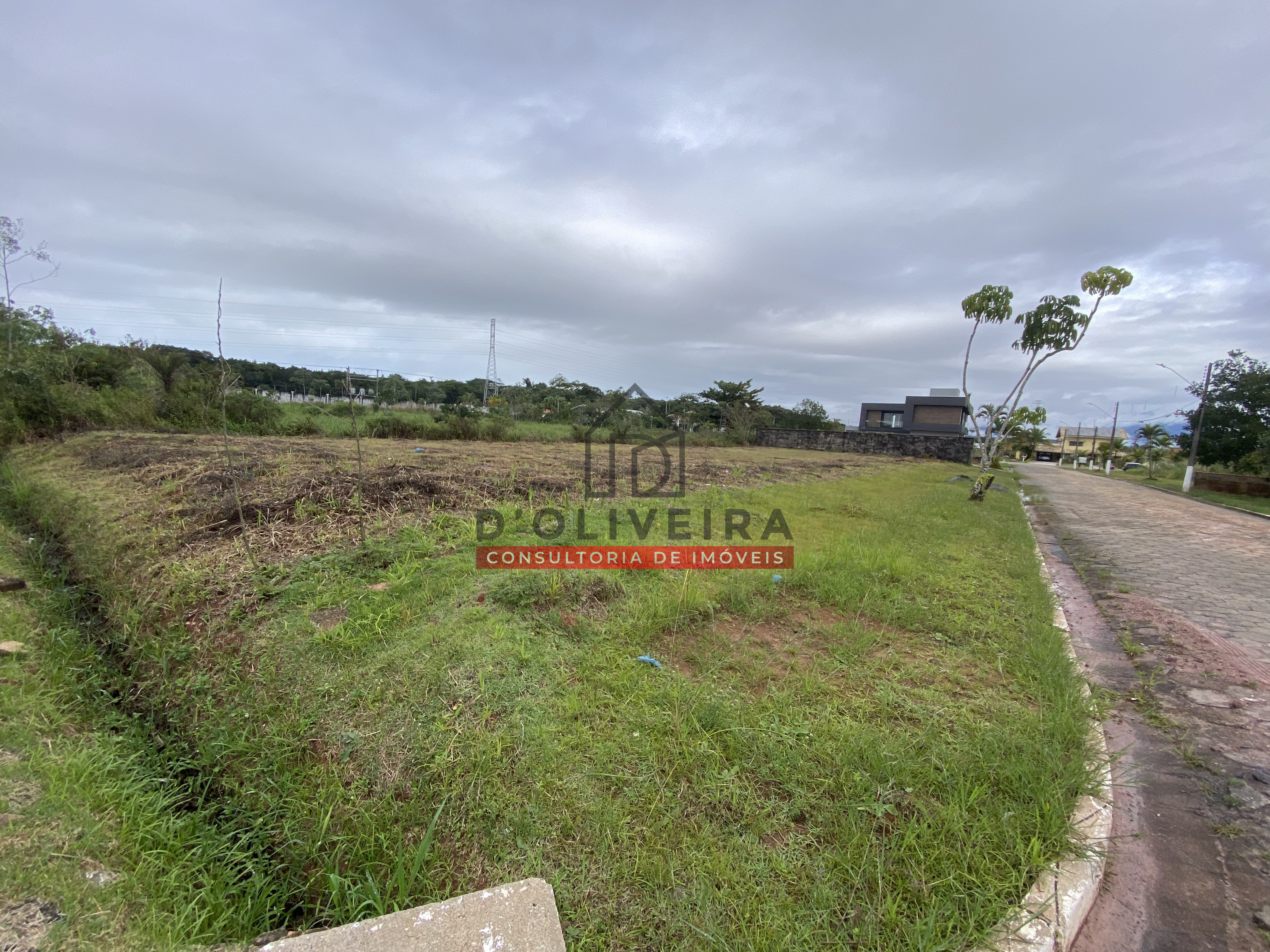 Terreno de 1090m² à venda no Condomínio Bougainvillée Residencial V - Peruíbe - SP