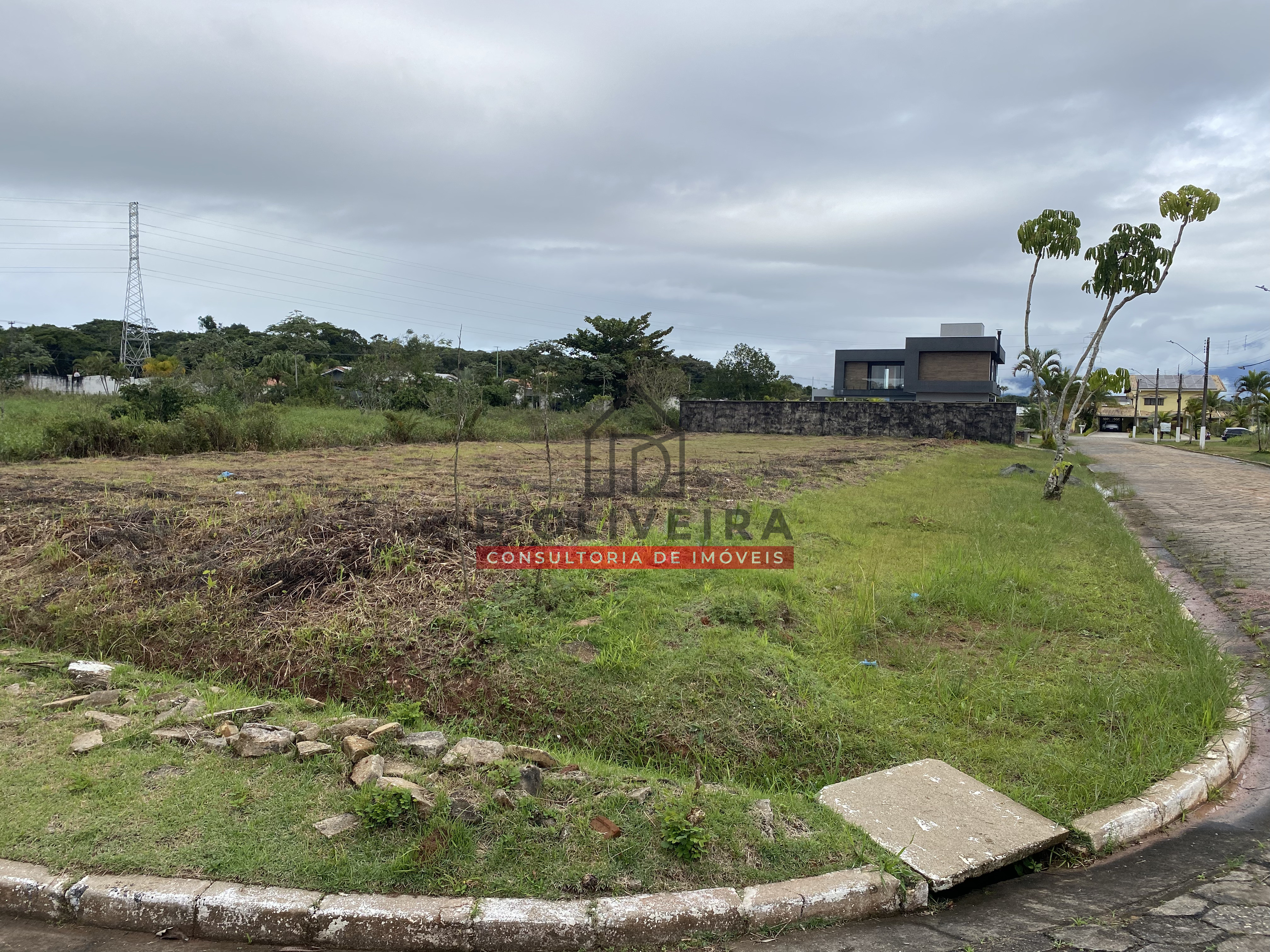 Terreno de 1090m² à venda no Condomínio Bougainvillée Residencial V - Peruíbe - SP