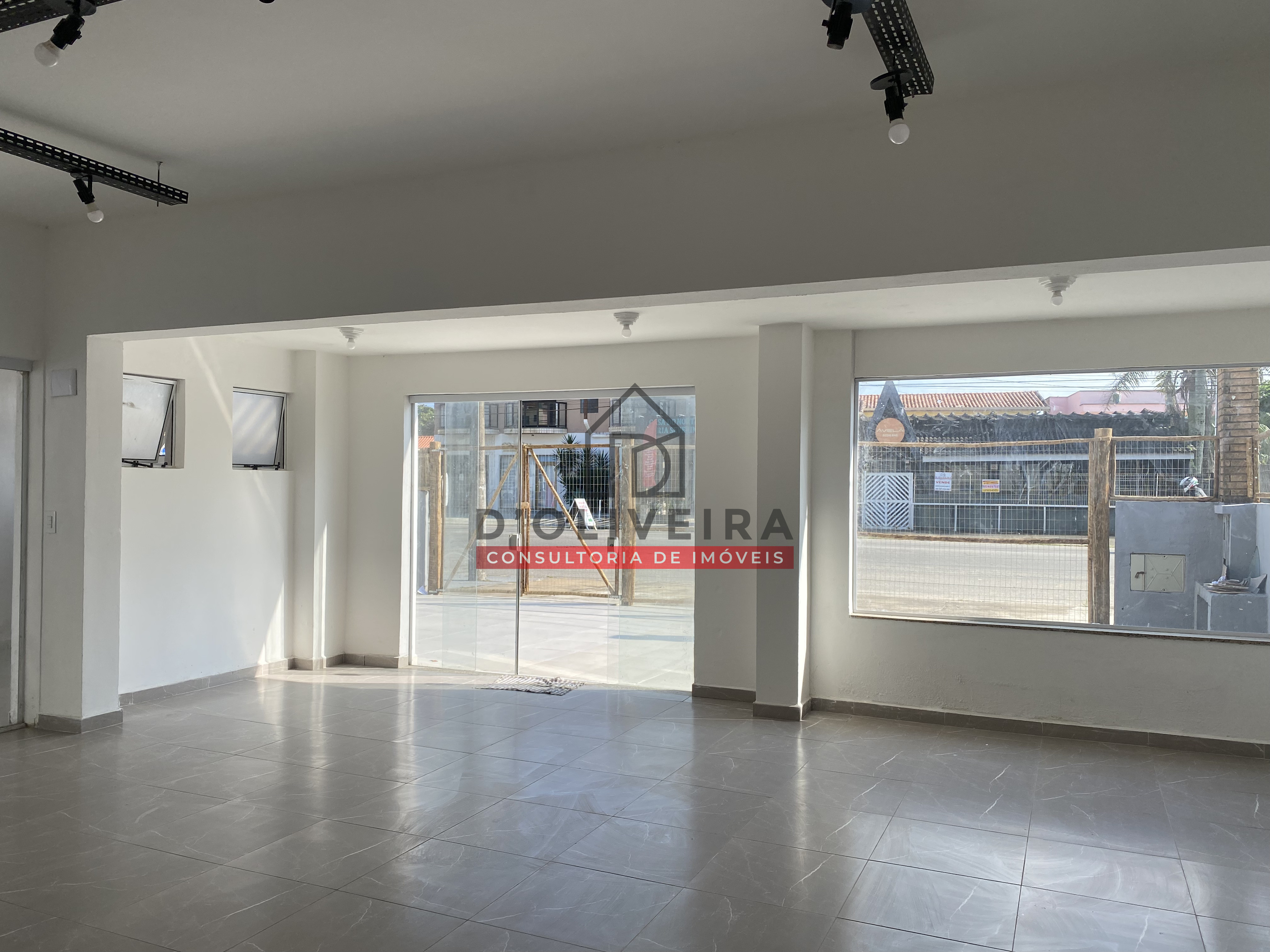 Salão Comercial à venda no Avenida Padre Anchieta- Peruíbe - SP