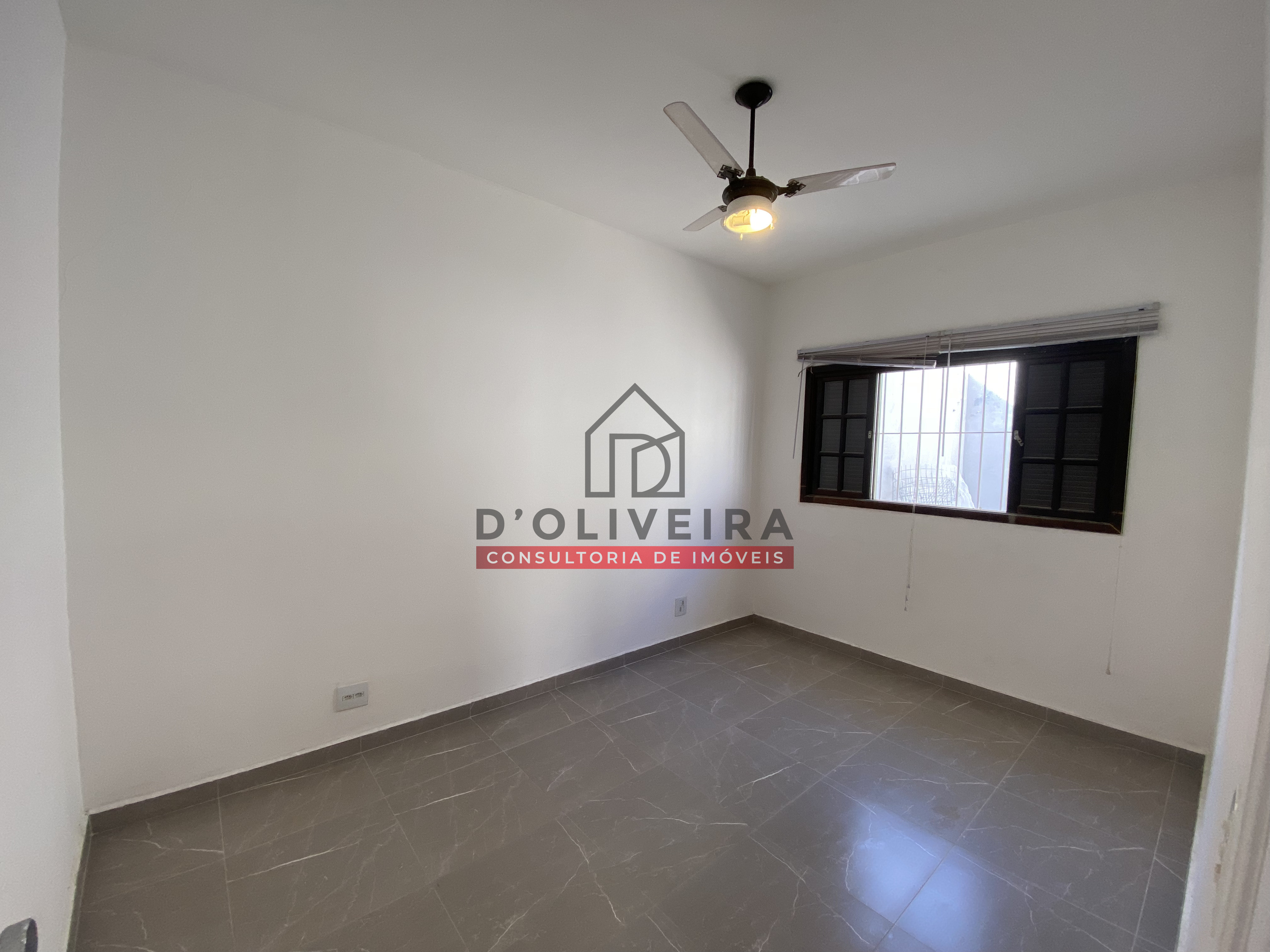 Salão Comercial à venda no Avenida Padre Anchieta- Peruíbe - SP