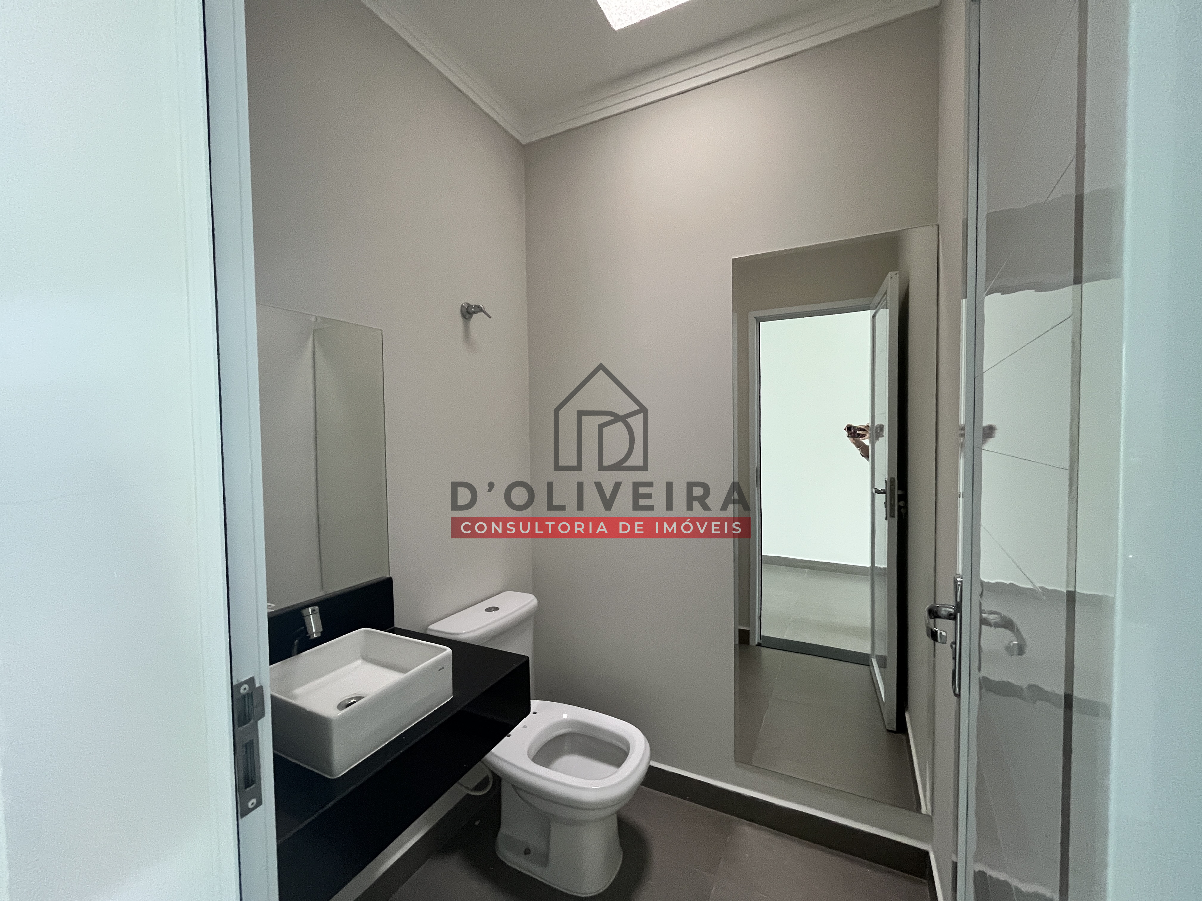 Casa moderna com piscina à venda na Cidade Nova Peruíbe - Peruíbe - SP