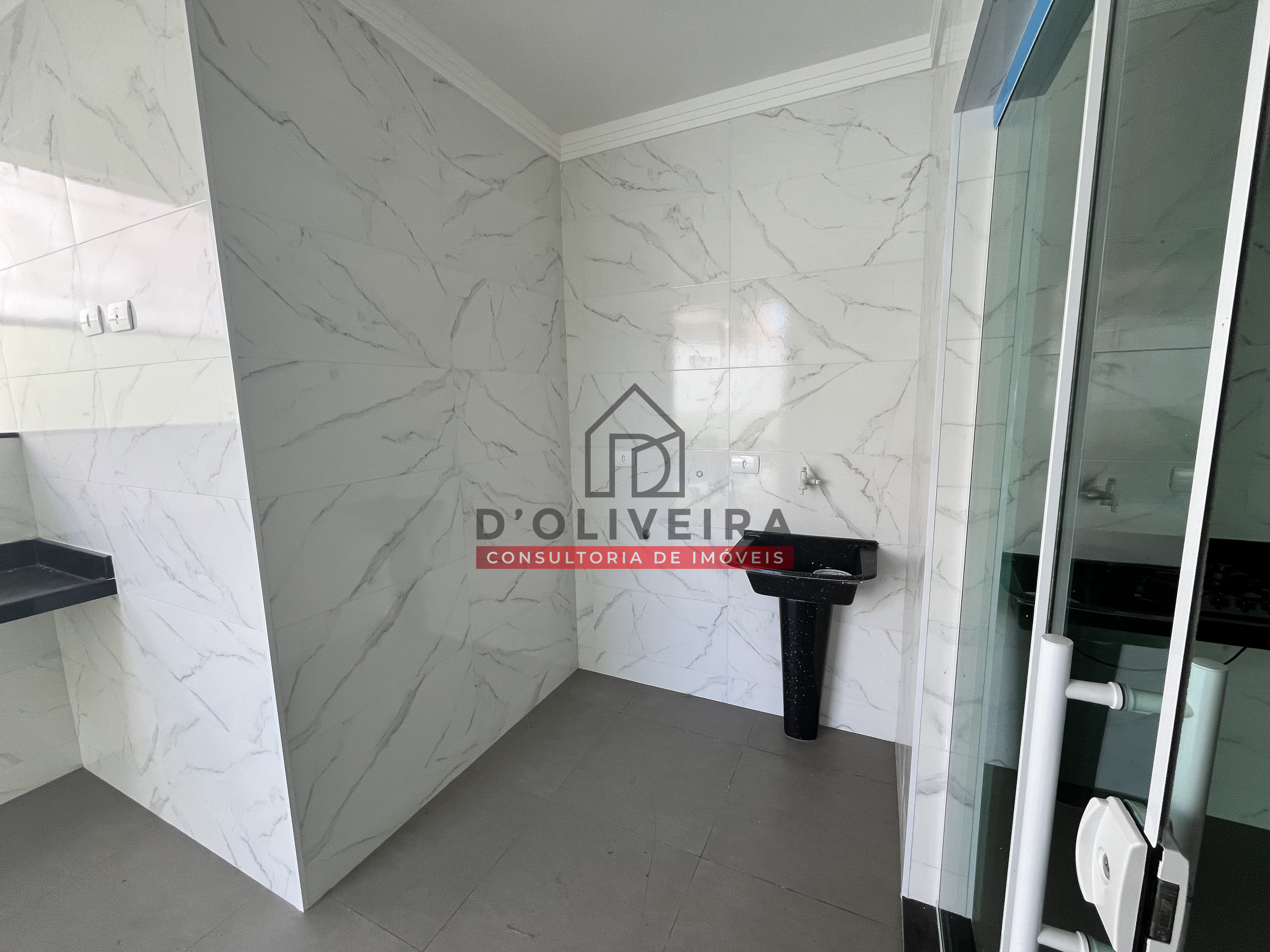 Casa moderna com piscina à venda na Cidade Nova Peruíbe - Peruíbe - SP