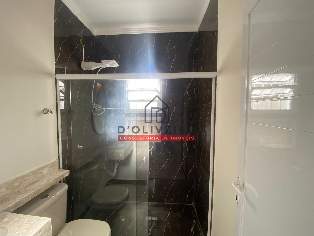 Casa geminada com piscina a venda no Bairro Stella Maris - Peruíbe - SP