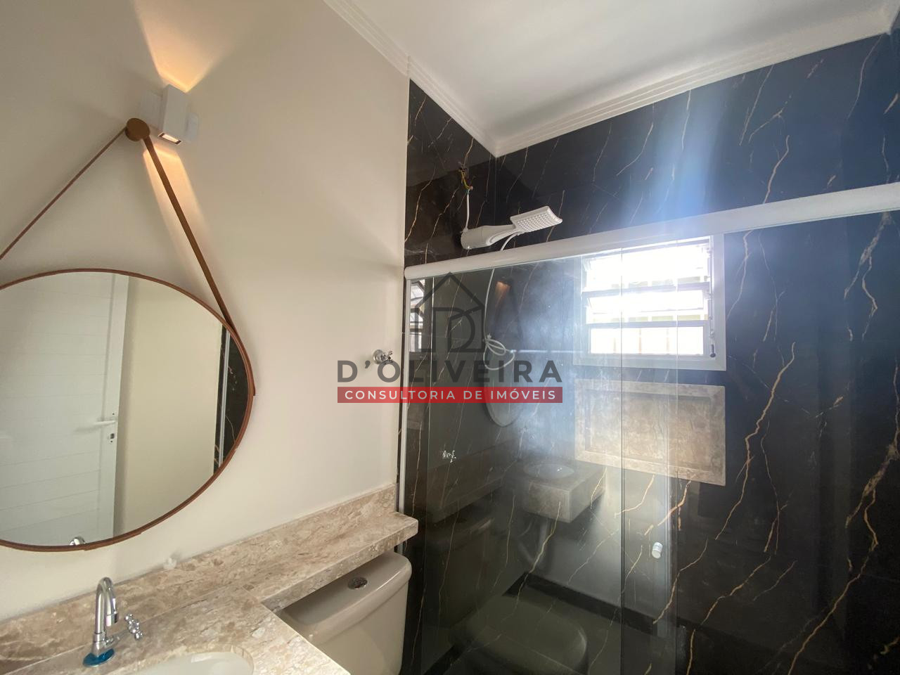 Casa geminada com piscina a venda no Bairro Stella Maris - Peruíbe - SP