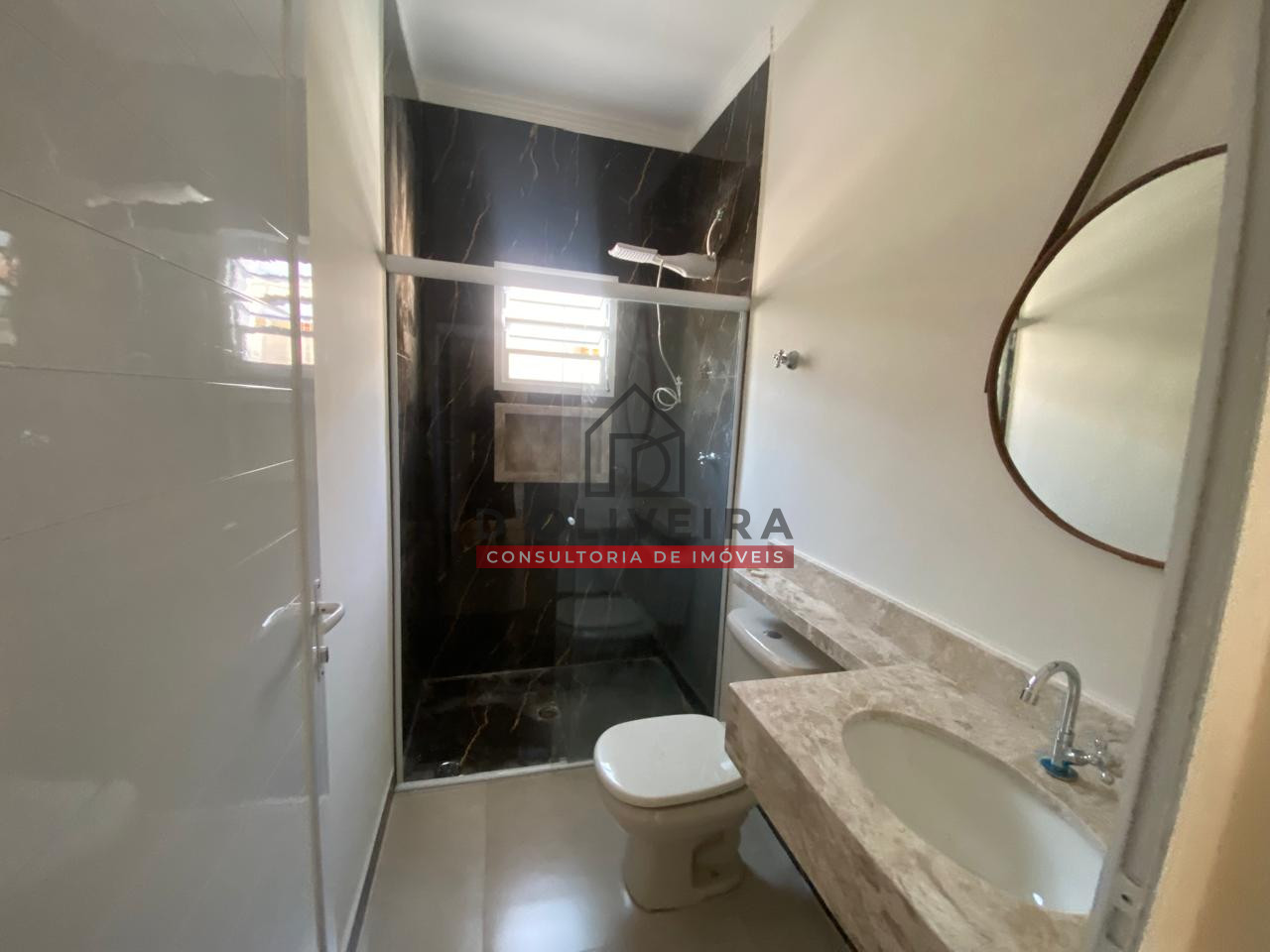 Casa geminada com piscina a venda no Bairro Stella Maris - Peruíbe - SP