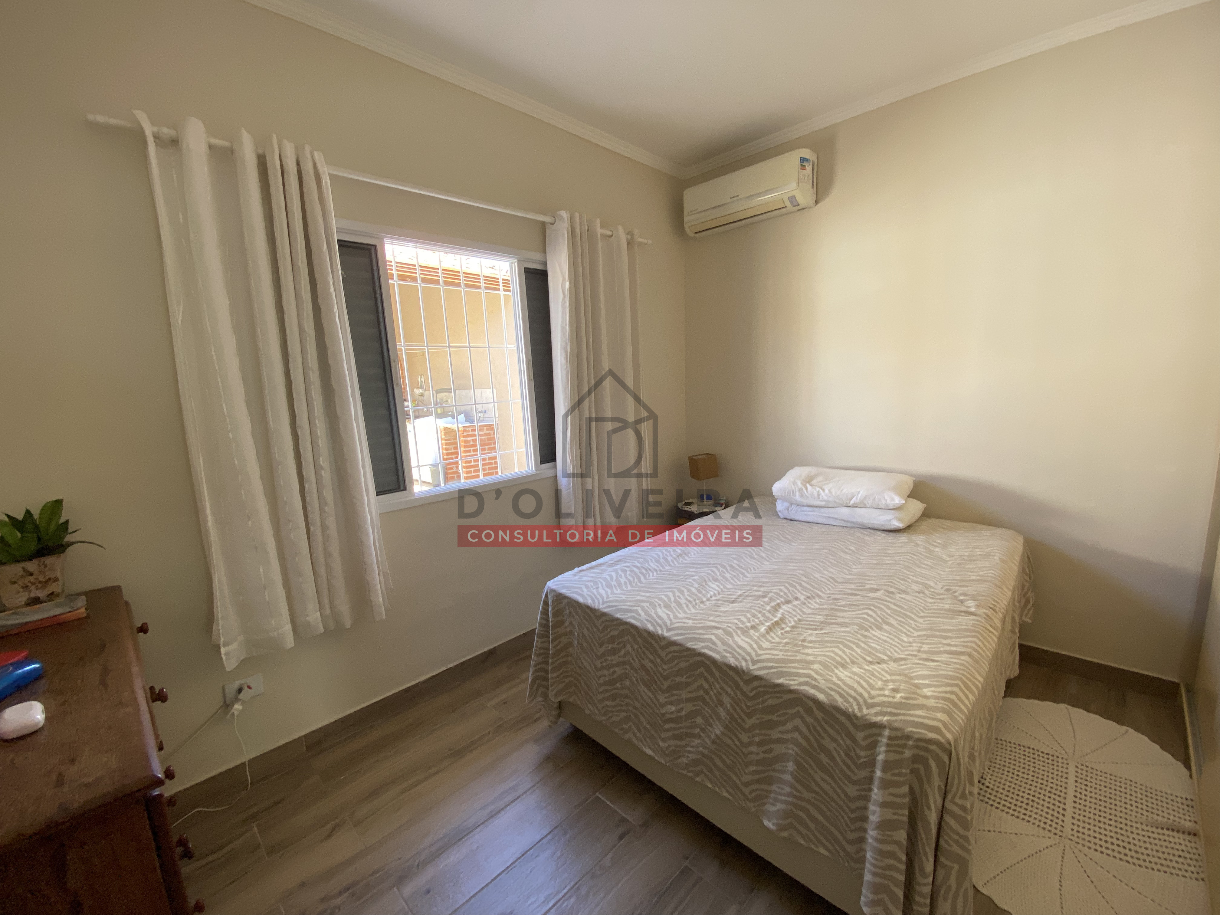 Casa térrea com piscina para venda no Jardim Casablanca - Peruíbe - SP