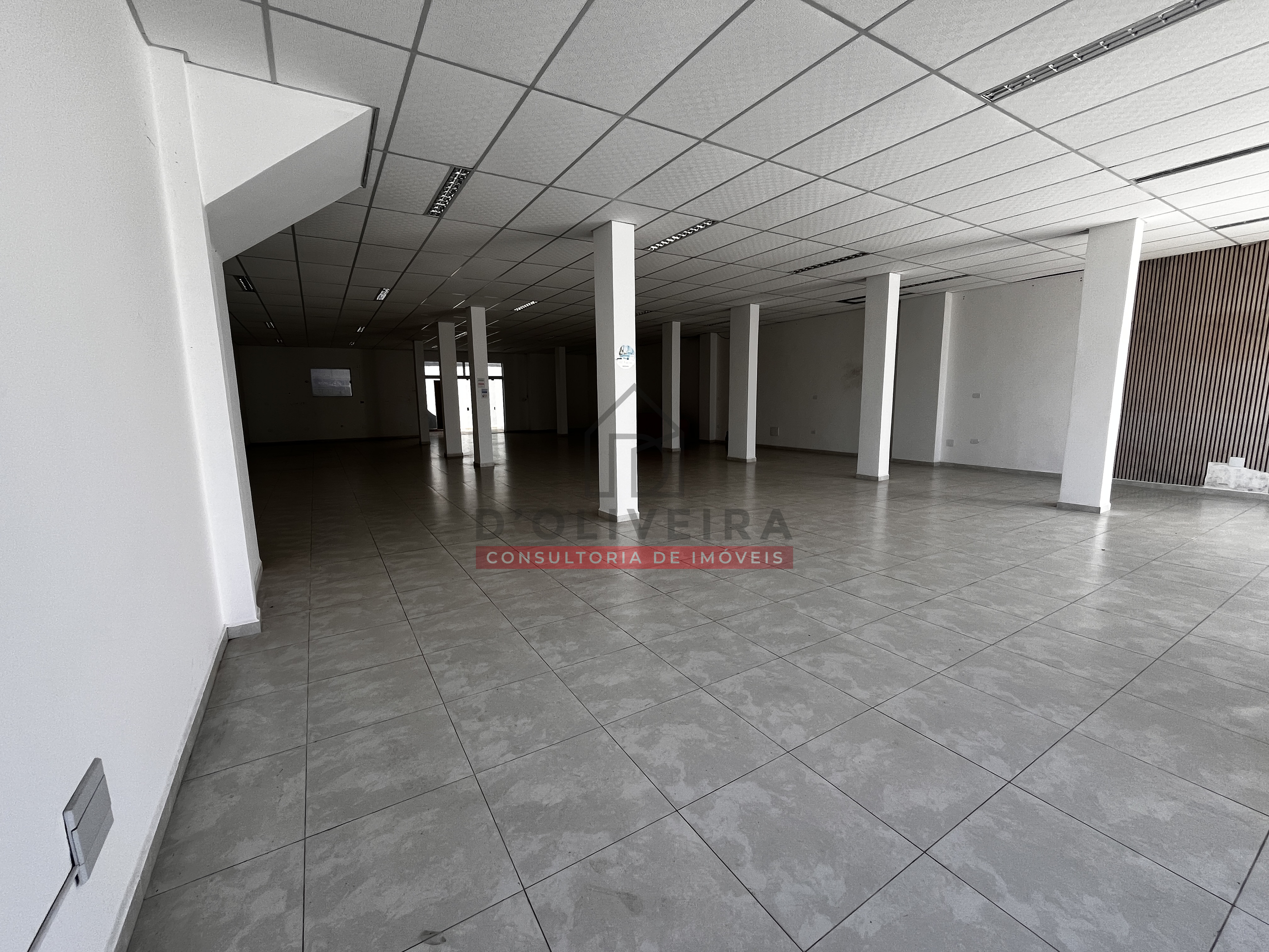 Loja/galpão para locação com 330 metros quadrados no Bairro Cidade Nova Peruíbe - Peruíbe - SP
