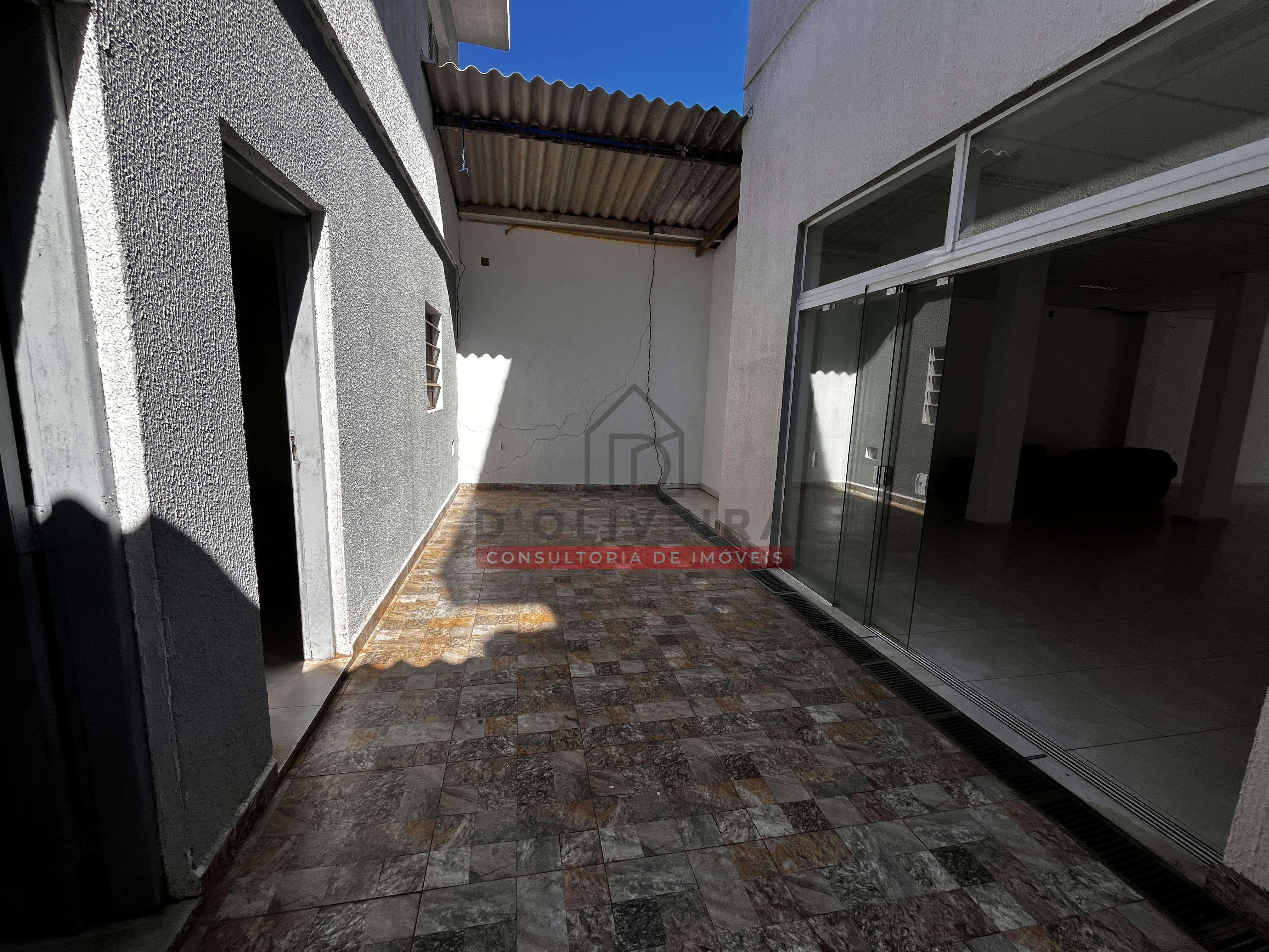 Loja/galpão para locação com 330 metros quadrados no Bairro Cidade Nova Peruíbe - Peruíbe - SP