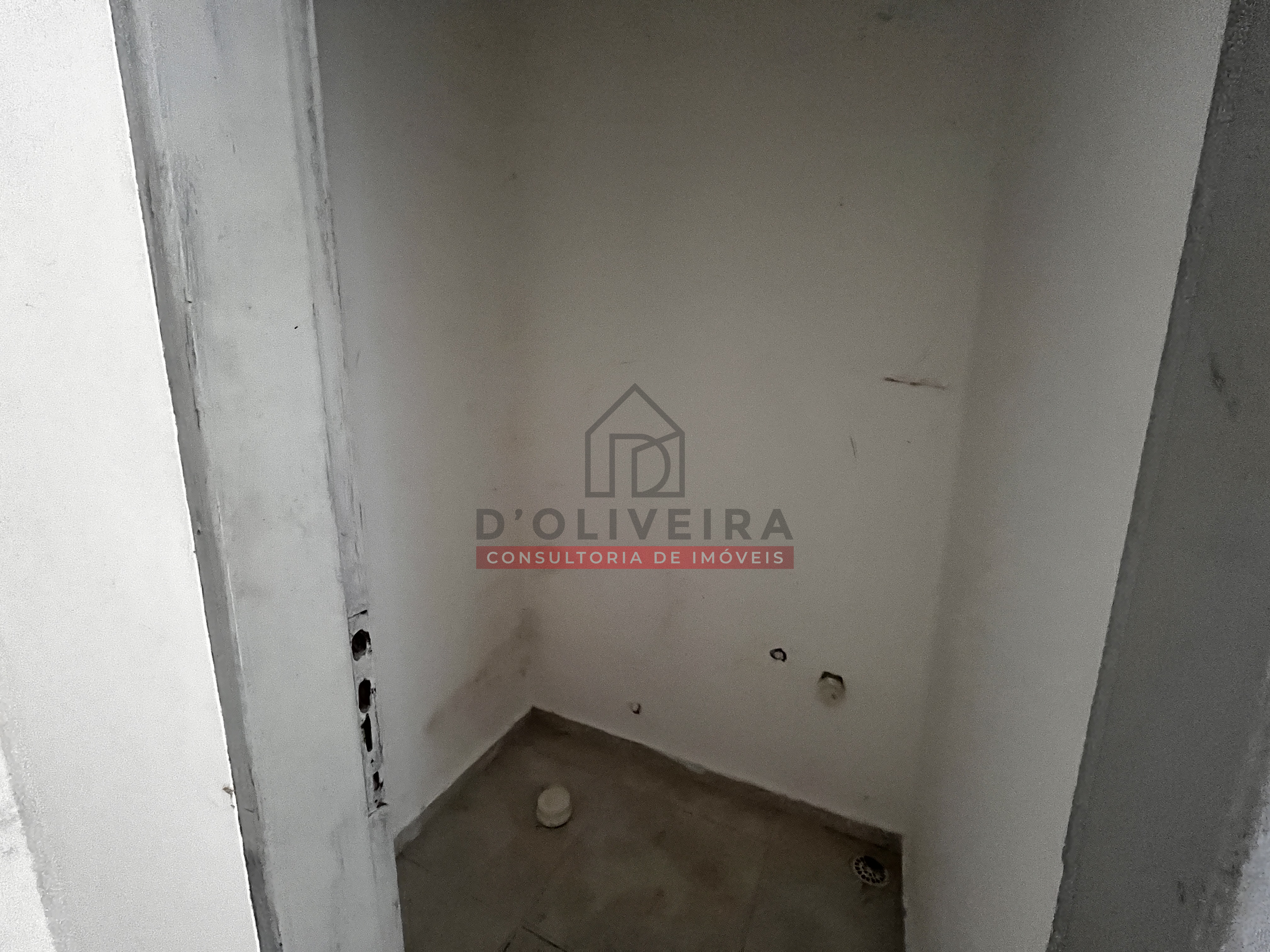Loja/galpão para locação com 330 metros quadrados no Bairro Cidade Nova Peruíbe - Peruíbe - SP