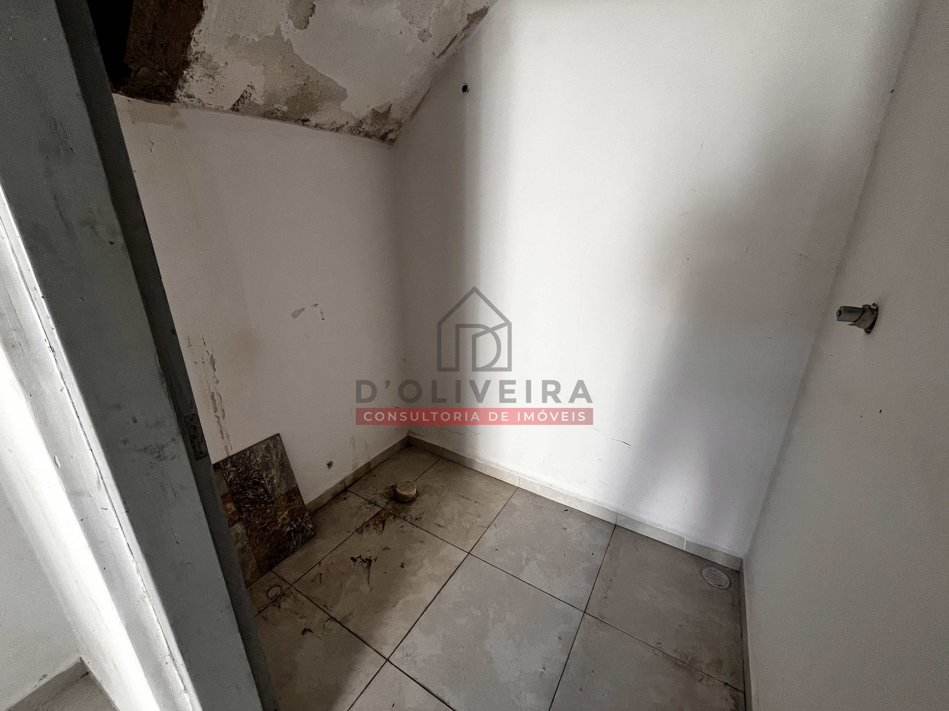 Loja/galpão para locação com 330 metros quadrados no Bairro Cidade Nova Peruíbe - Peruíbe - SP
