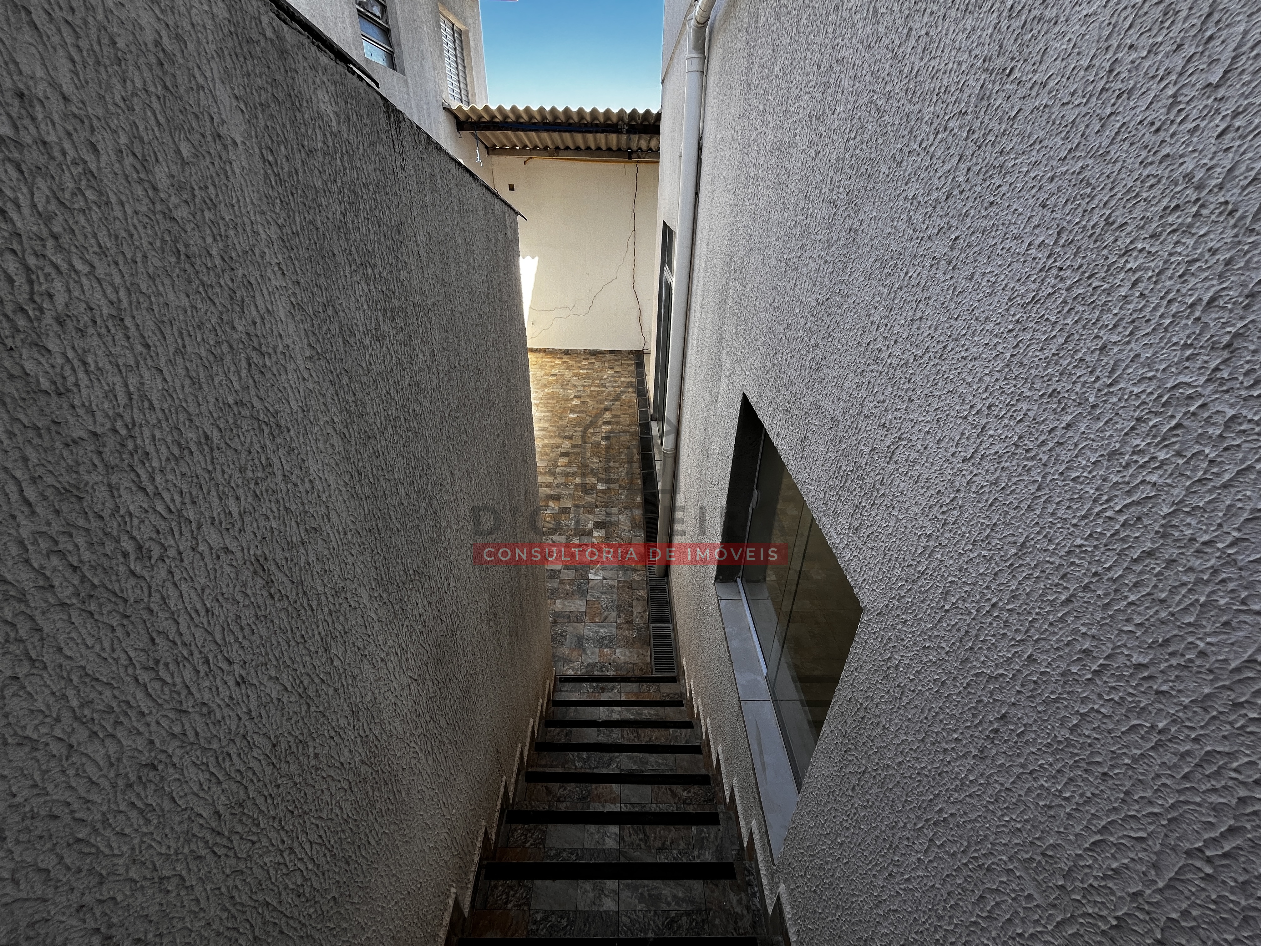 Loja/galpão para locação com 330 metros quadrados no Bairro Cidade Nova Peruíbe - Peruíbe - SP