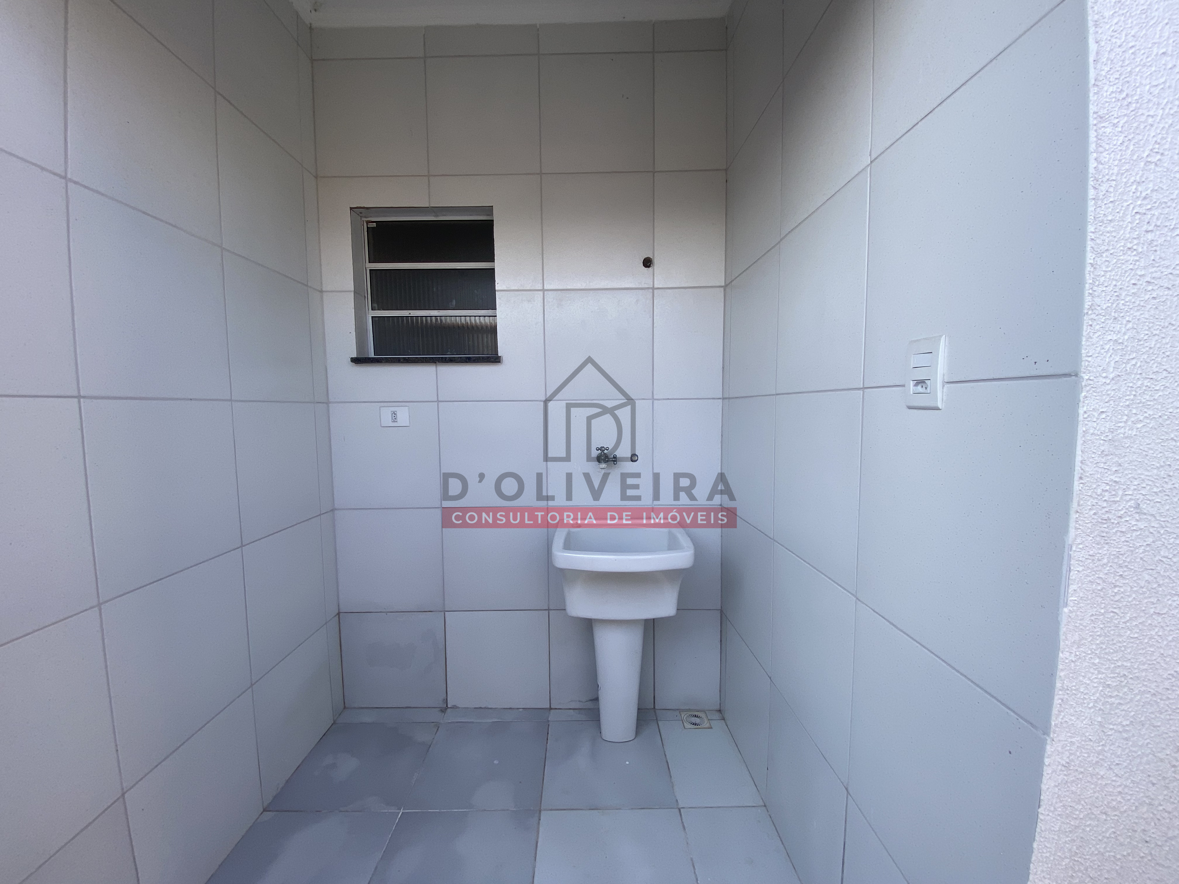 Casa geminada com piscina à venda no Flora Rica 2 - Peruíbe - SP