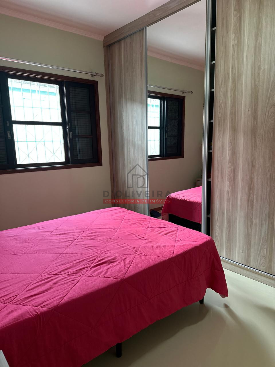 Casa com churrasqueira à venda no Bairro Stella Maris - Peruíbe - SP