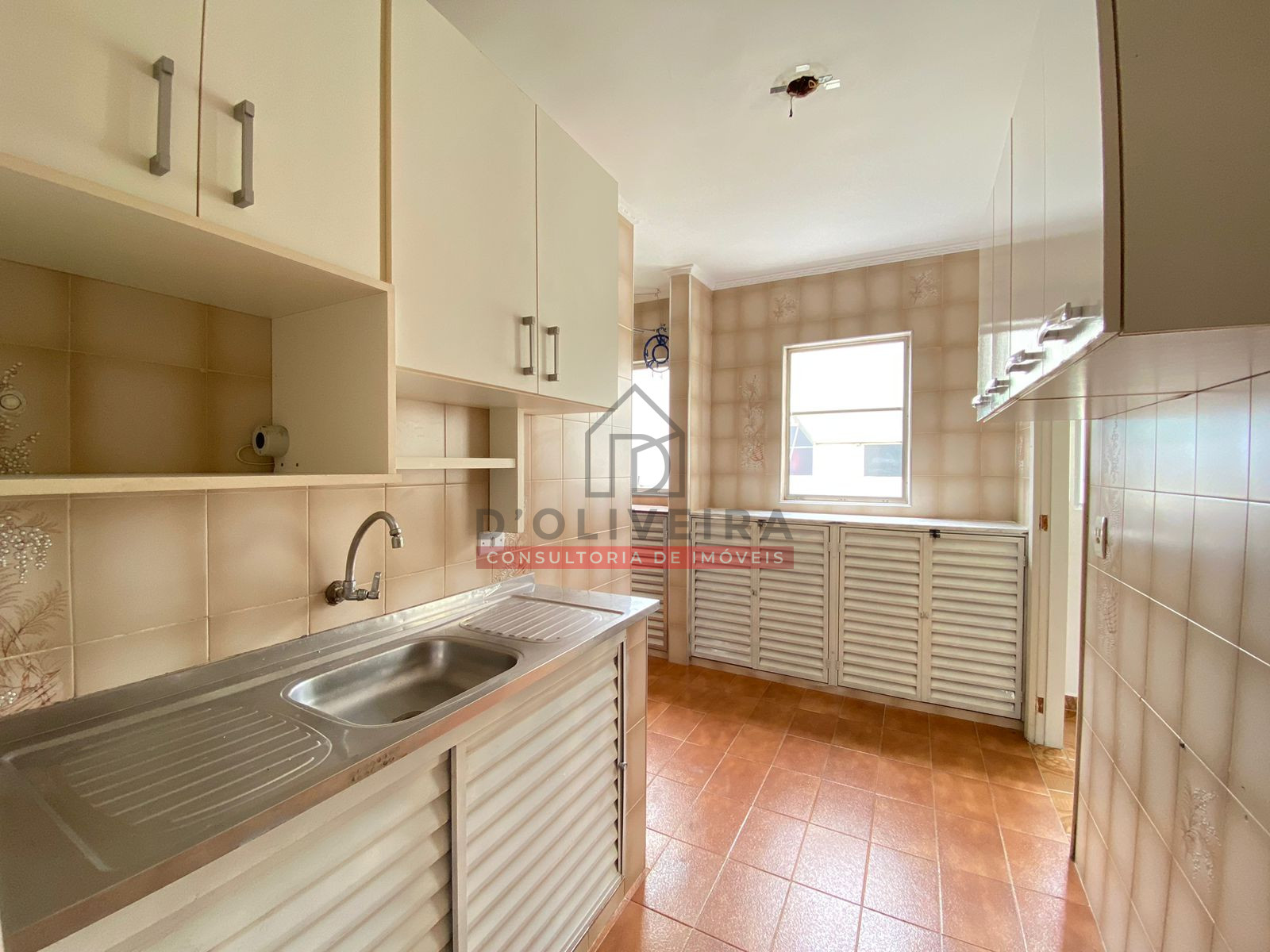 Apartamento para venda e aluguel com 2 quartos no Centro - Peruíbe - SP