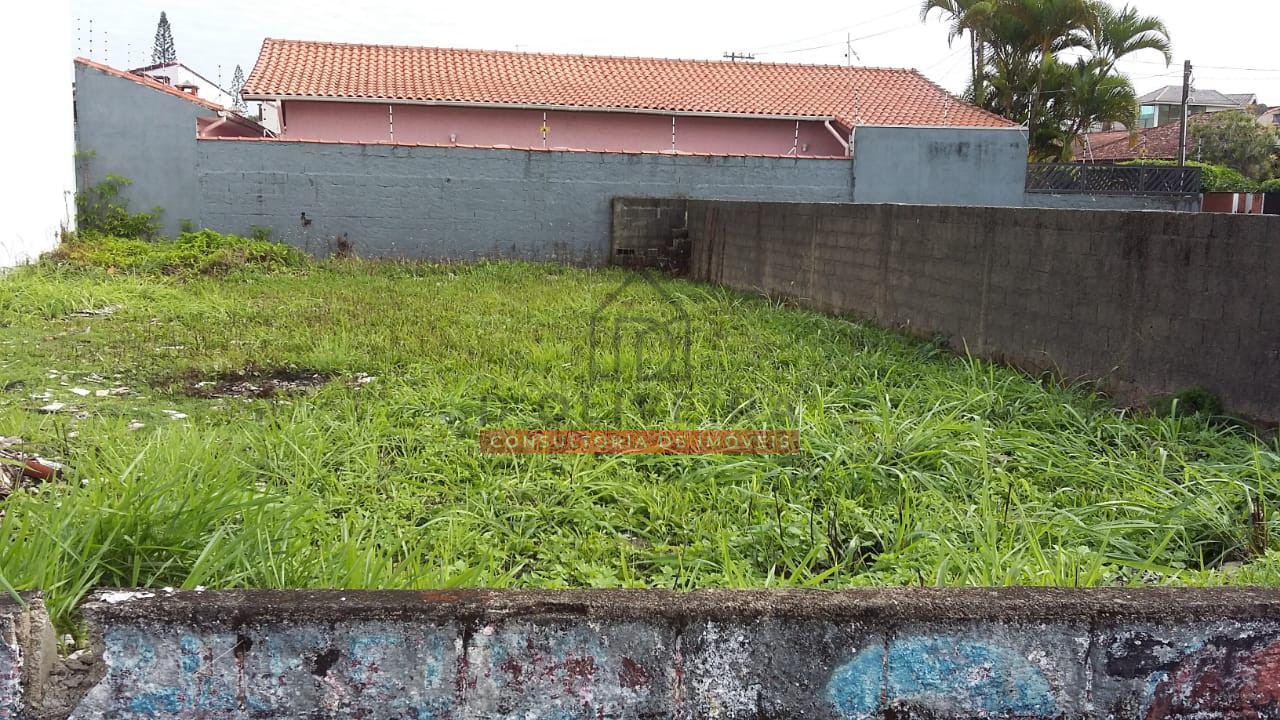 Terreno de 300m² à venda no Bairro Imperador - Peruíbe - SP