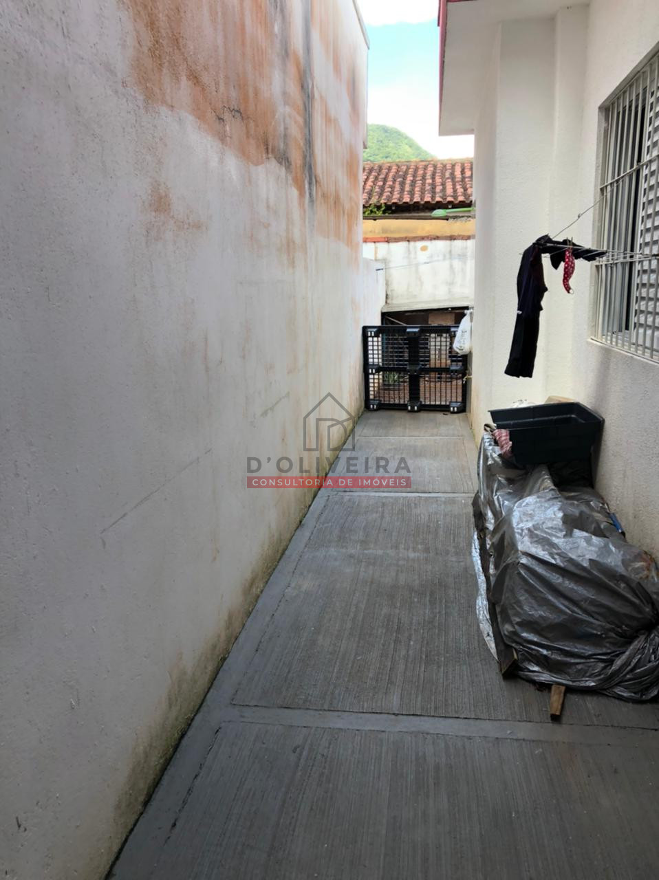 Casa térrea à venda no Jardim Veneza - Peruíbe/SP