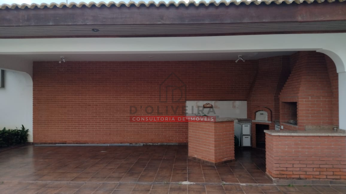 Sobrado com 4 suítes no Centro de Peruíbe- Peruíbe - SP