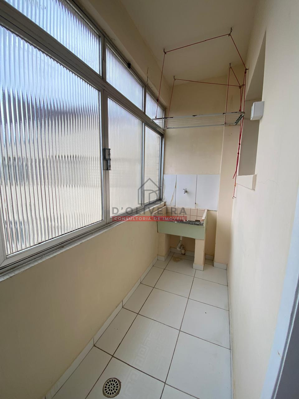 Oportunidade - Apartamento no centro a 100 metros da praia - Peruíbe - SP