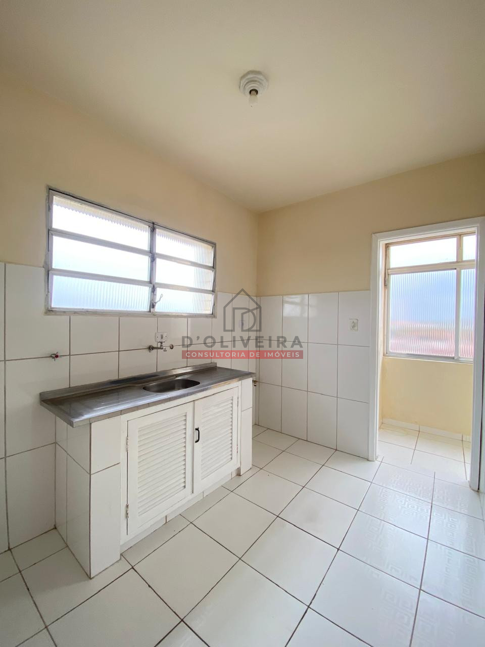 Oportunidade - Apartamento no centro a 100 metros da praia - Peruíbe - SP