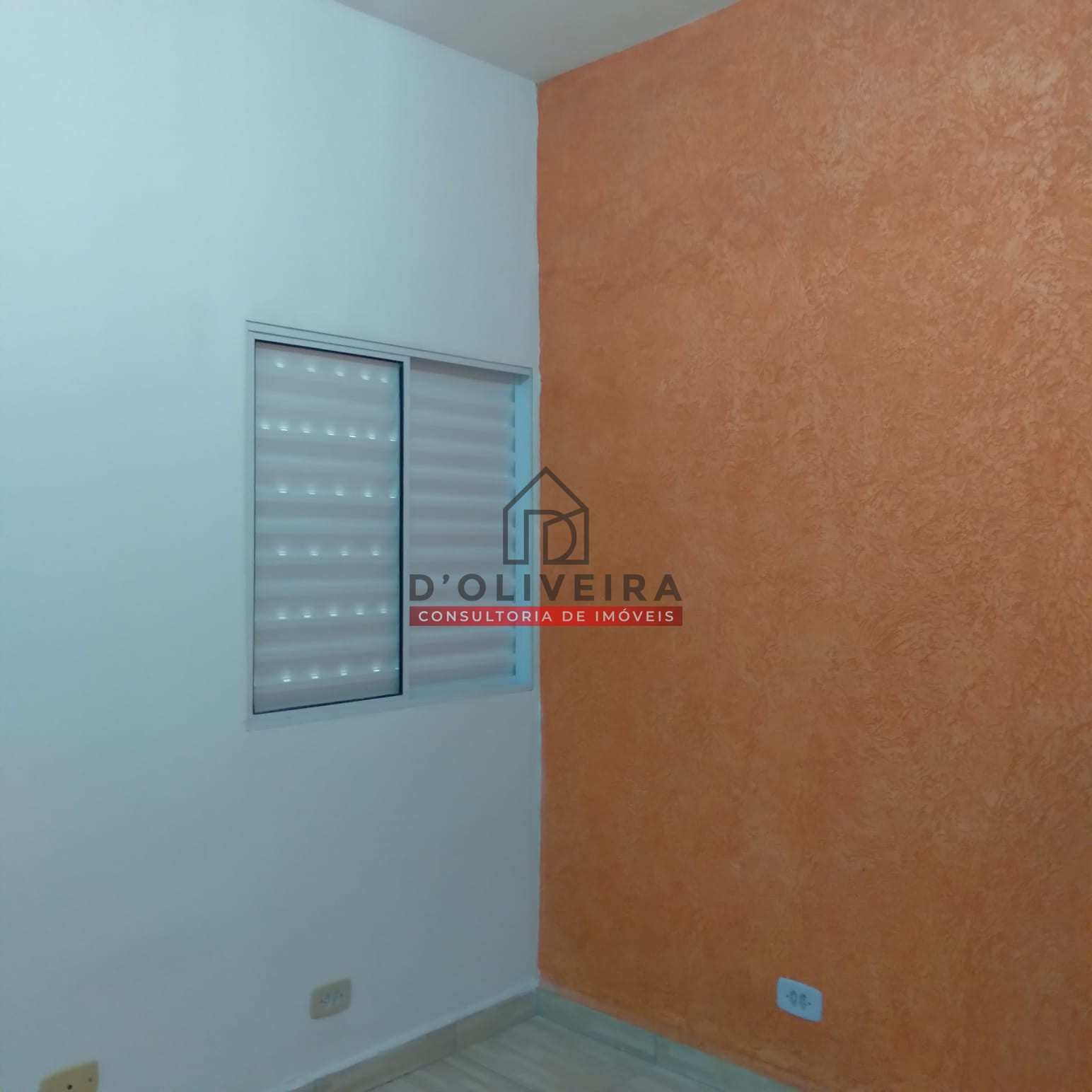 Casa térrea a venda no Bairro Caraguava - Peruíbe - SP