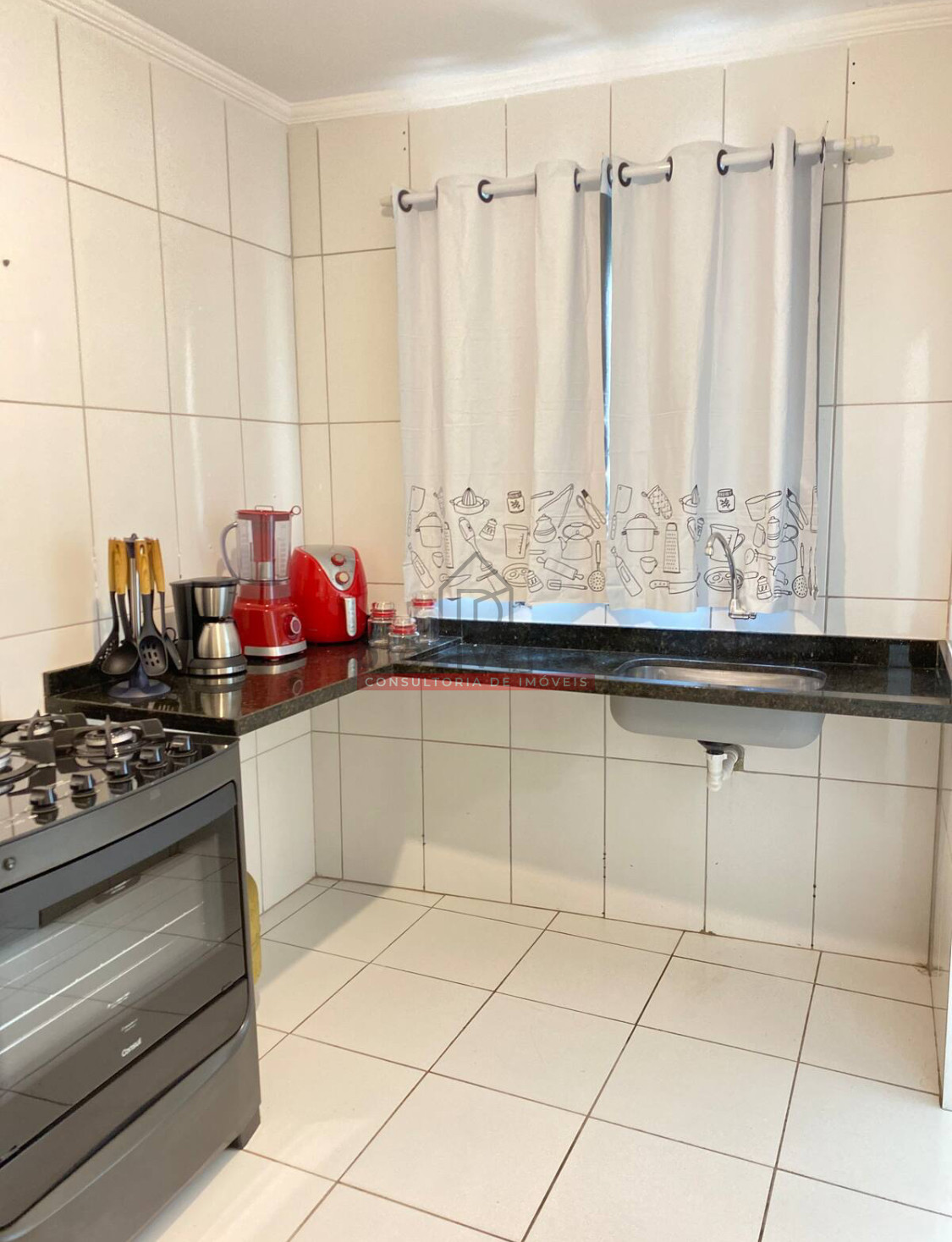 Lindo apartamento a venda na cidade de Peruíbe a 50 metros do mar