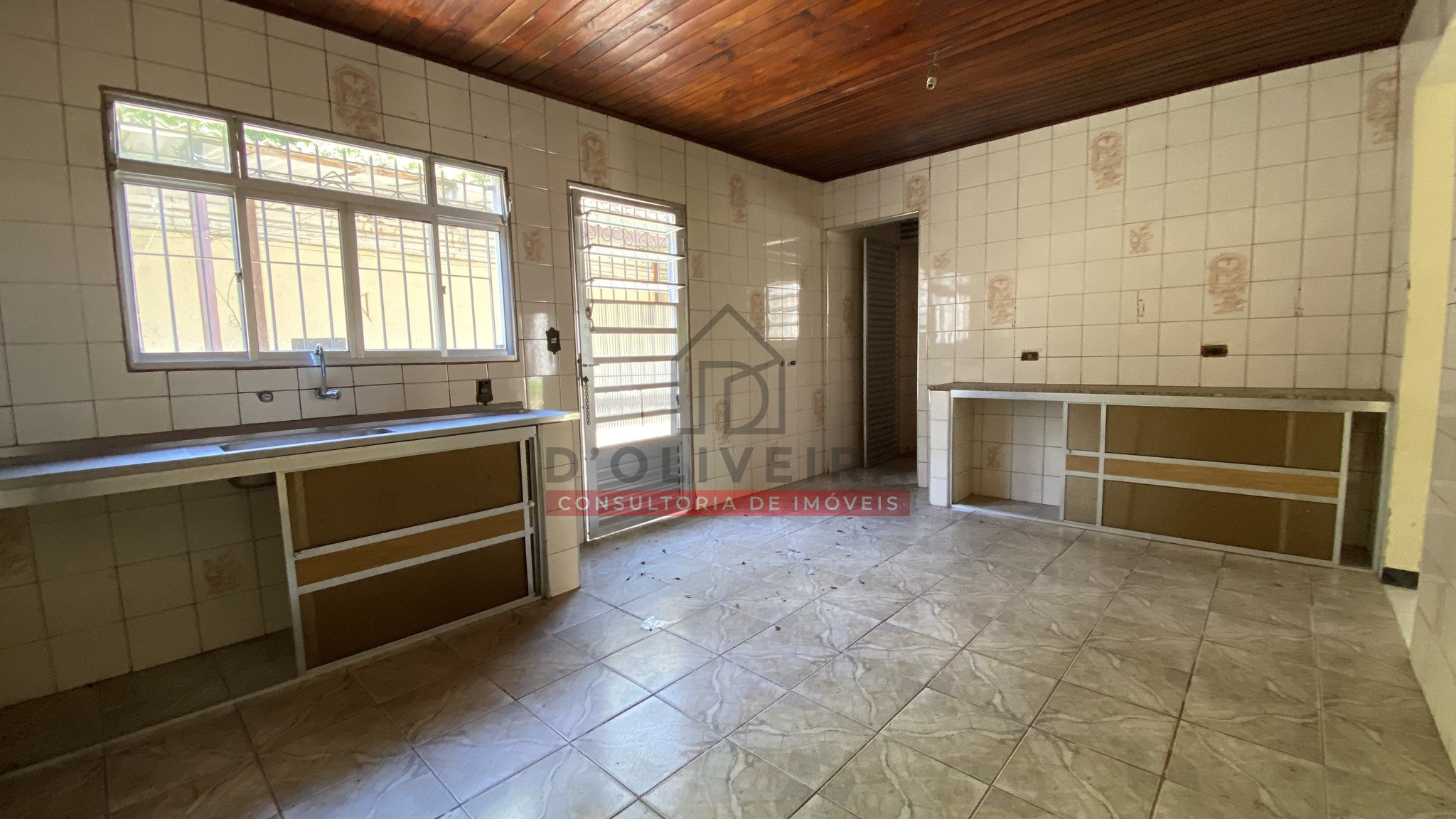 Casa ampla a venda no Bairro Jardim Itatins - Peruíbe - SP