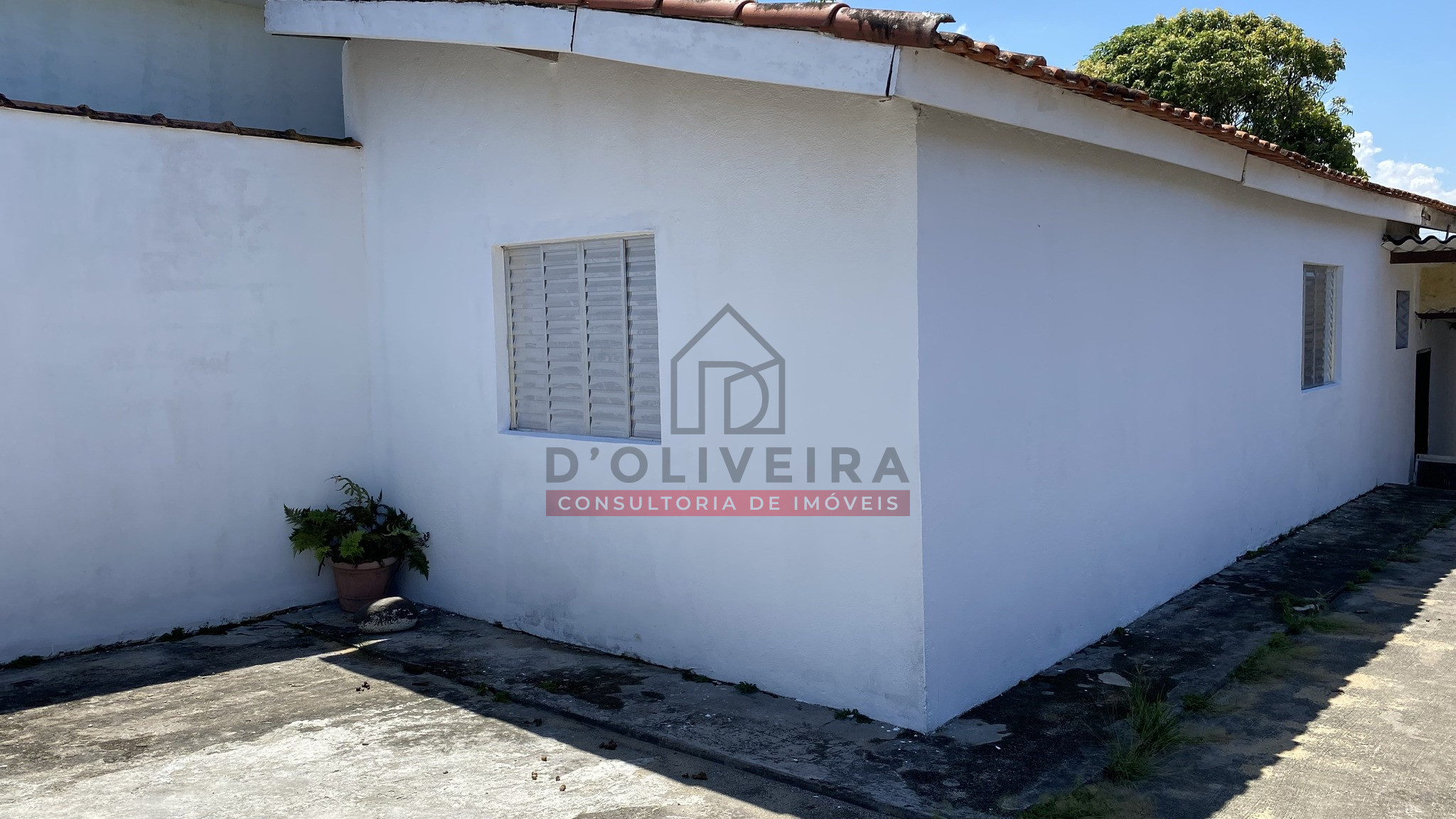 Casa estilo pousada a venda no Bairro Jardim Itatins - Peruíbe - SP