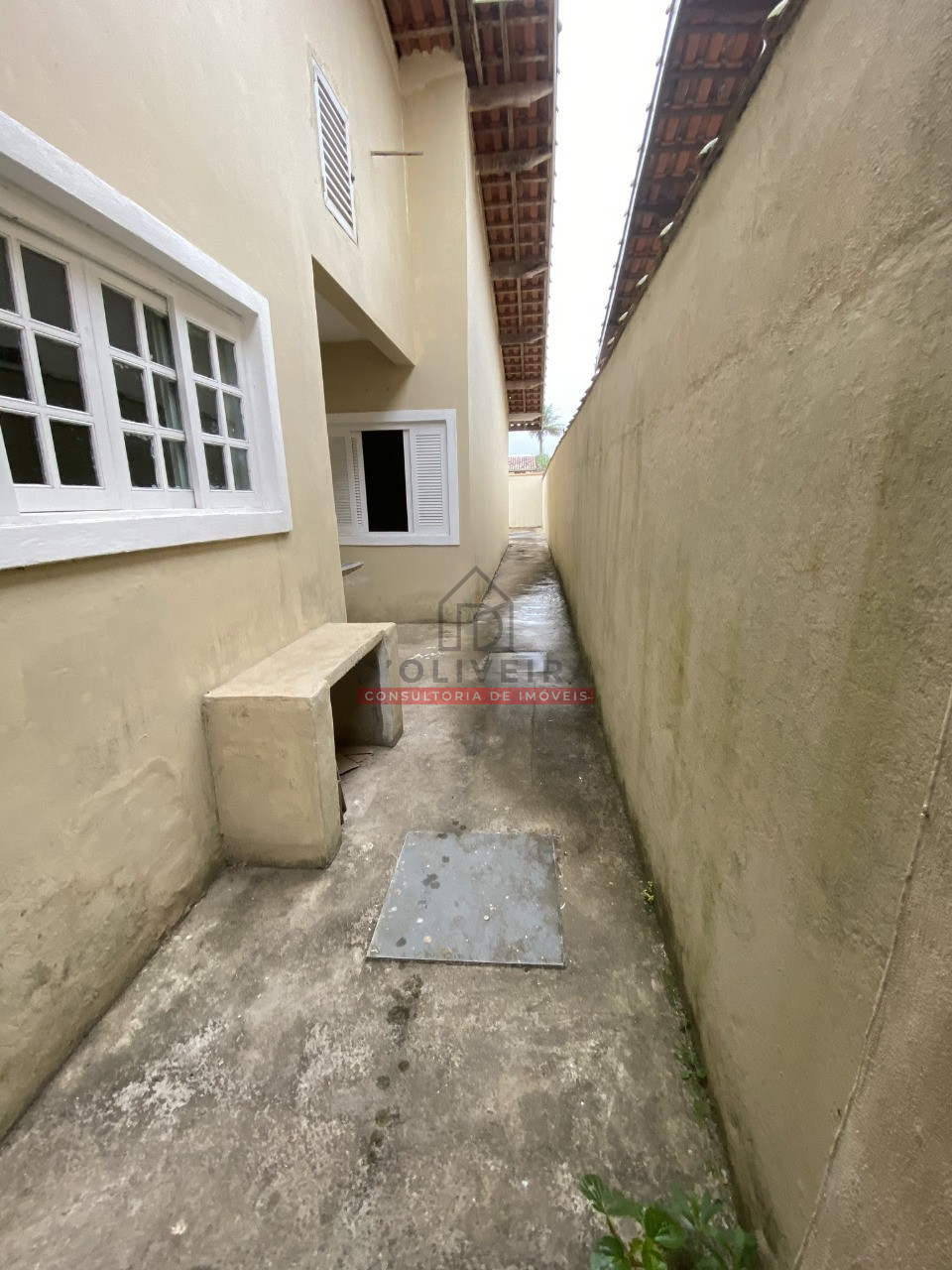 Casa térrea com 2 dormitórios a venda no Bairro Vila Romar - Peruíbe - SP