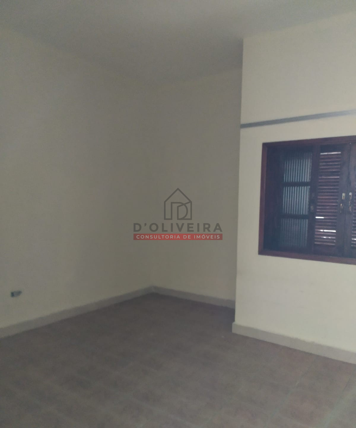 Casa térrea a venda na cidade de Peruíbe - SP