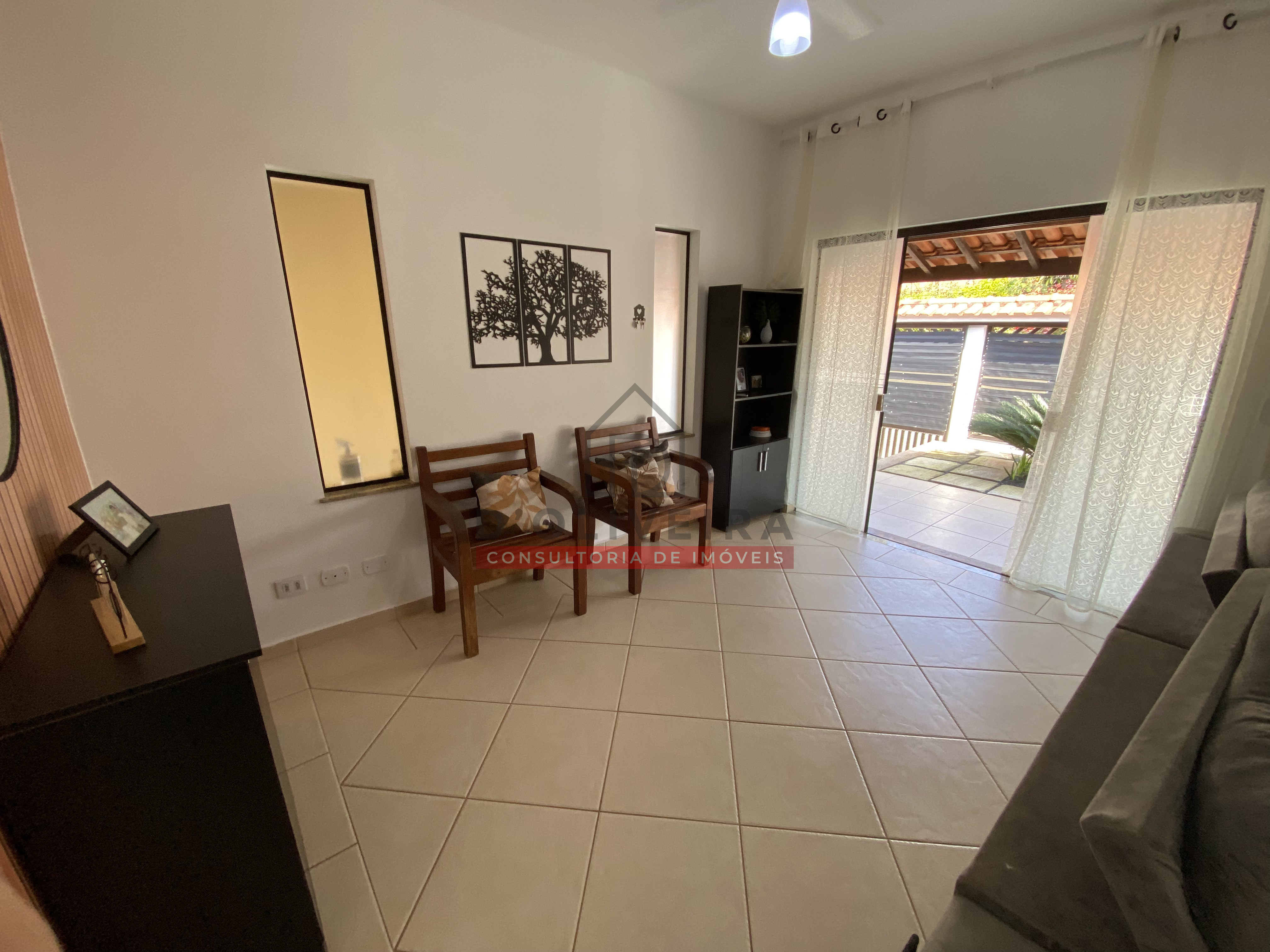 Casa térrea a 50 metros da praia para venda no Stella Maris - Peruíbe - SP