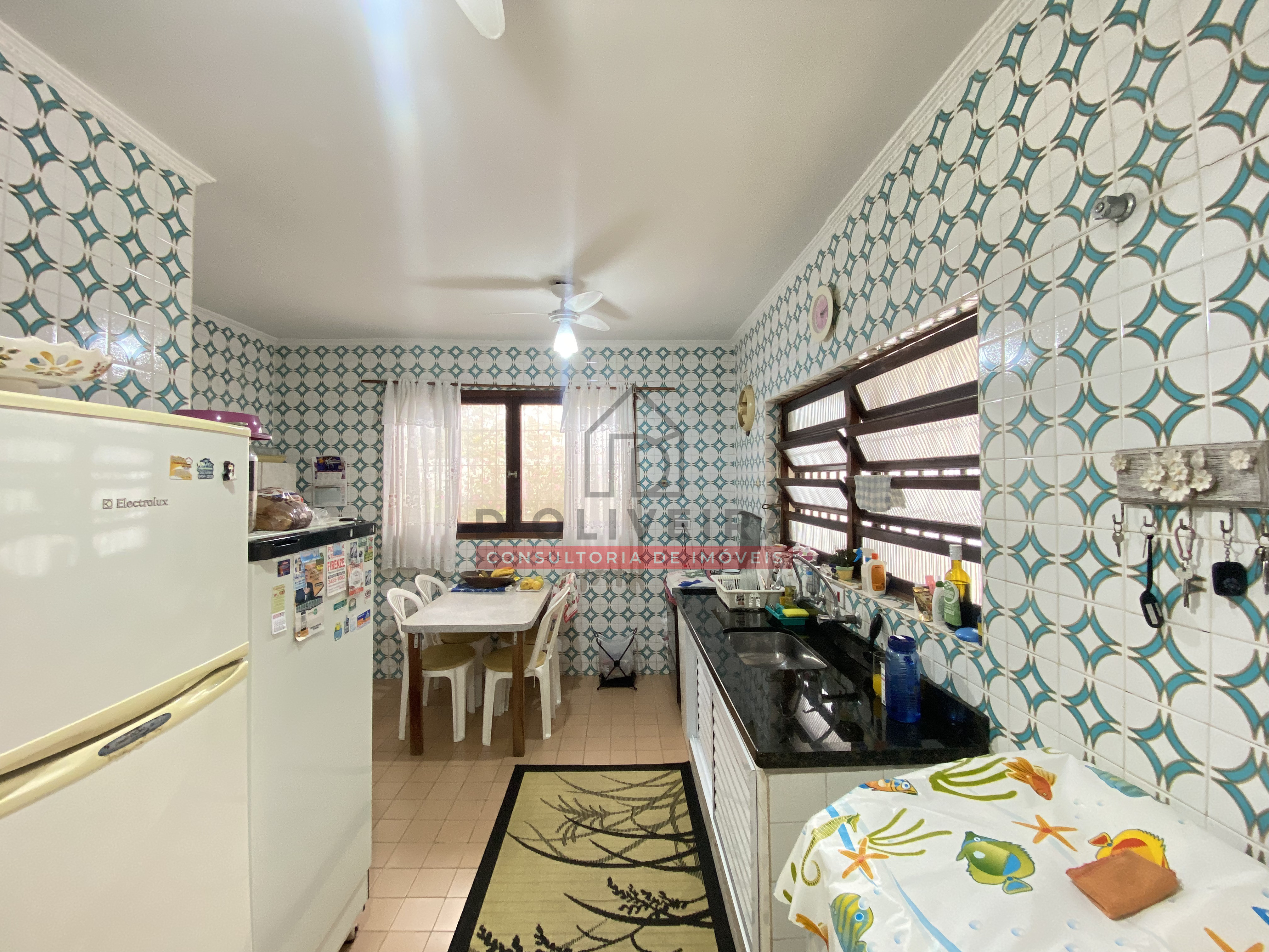 Casa térrea em três terrenos para venda no São João Batista - Peruíbe - SP