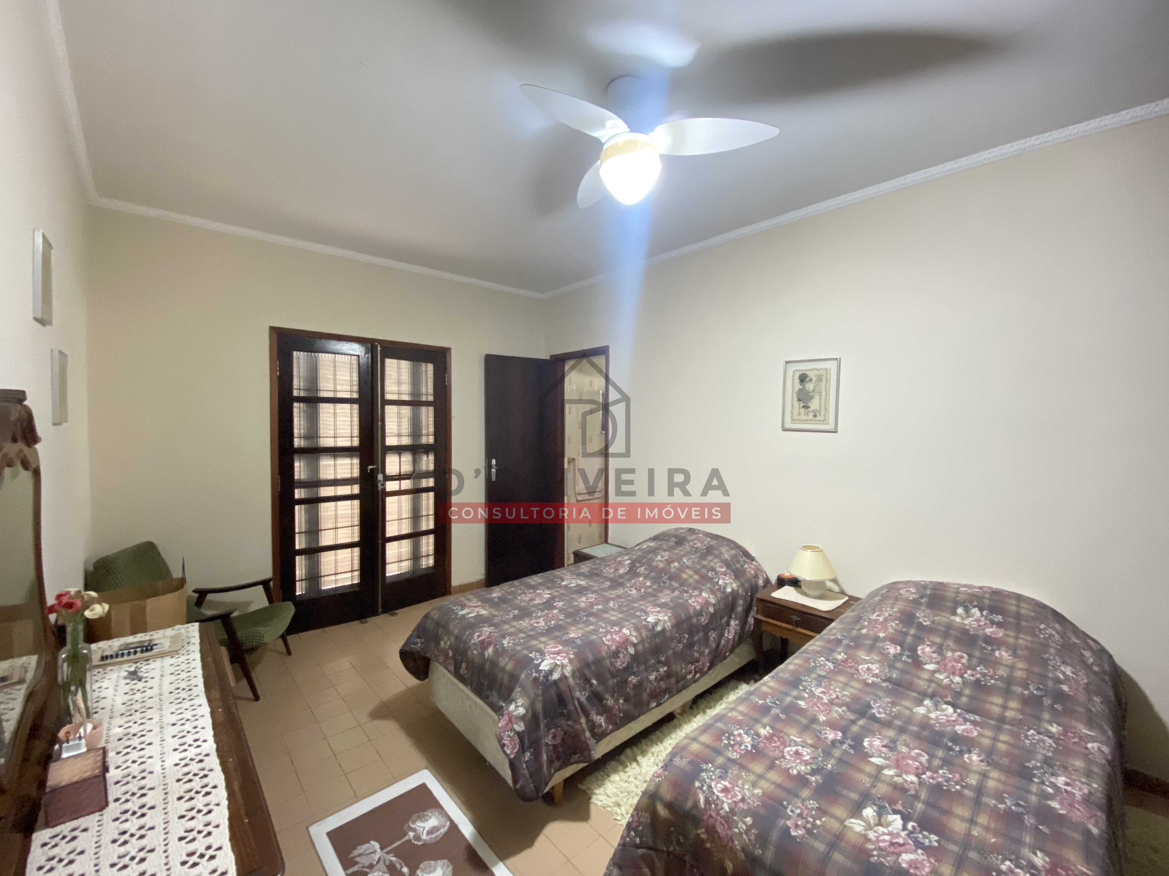 Casa térrea em três terrenos para venda no São João Batista - Peruíbe - SP