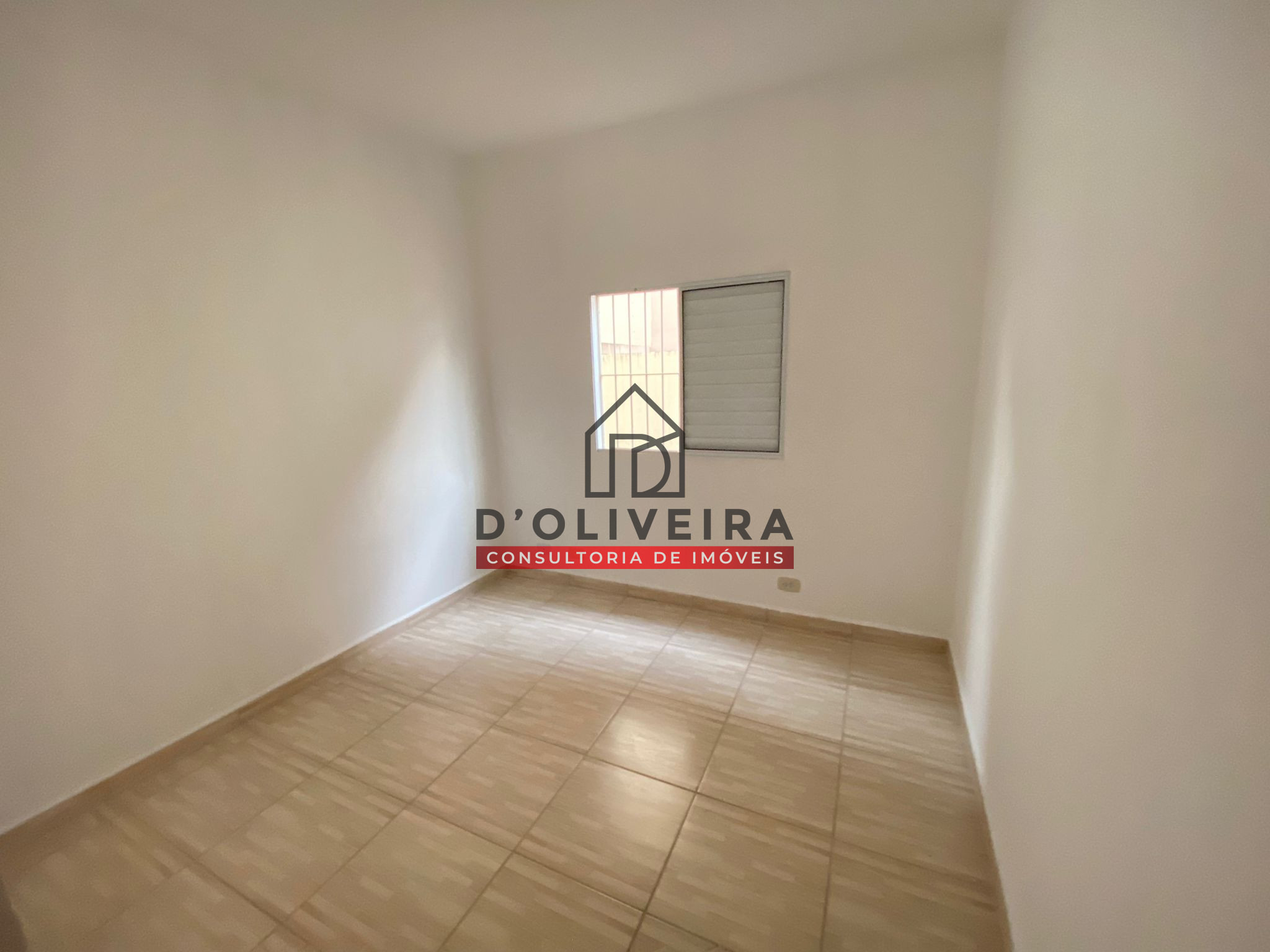 Casa térrea a venda no Bairro Caraguava - Peruíbe - SP