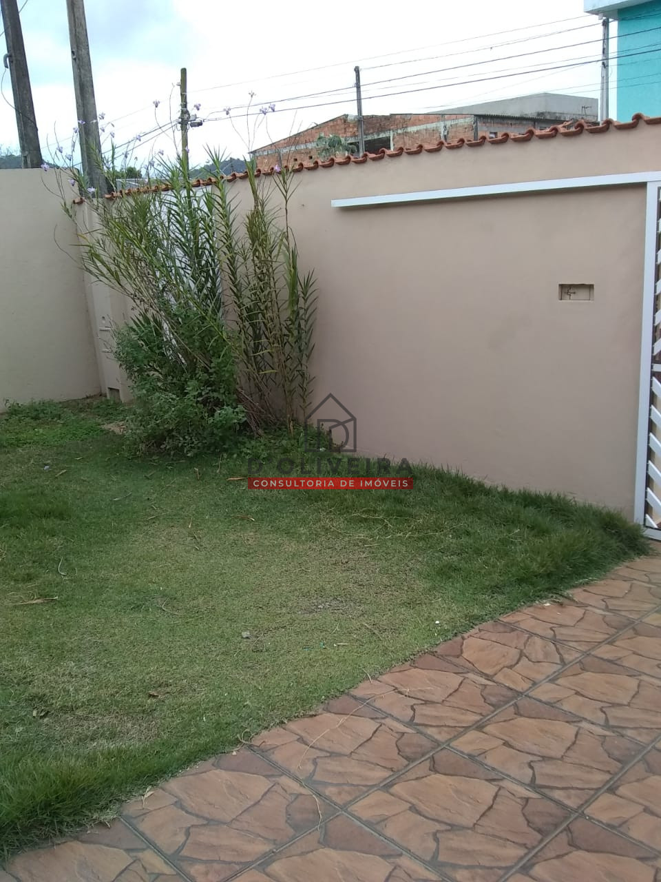 Casa térrea a venda no Bairro Caraguava - Peruíbe - SP