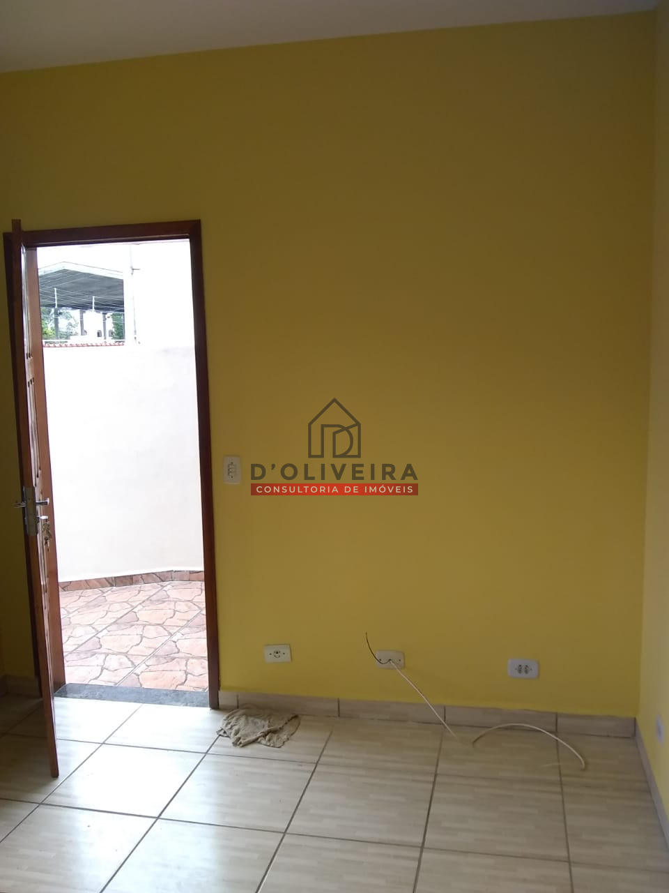 Casa térrea a venda no Bairro Caraguava - Peruíbe - SP