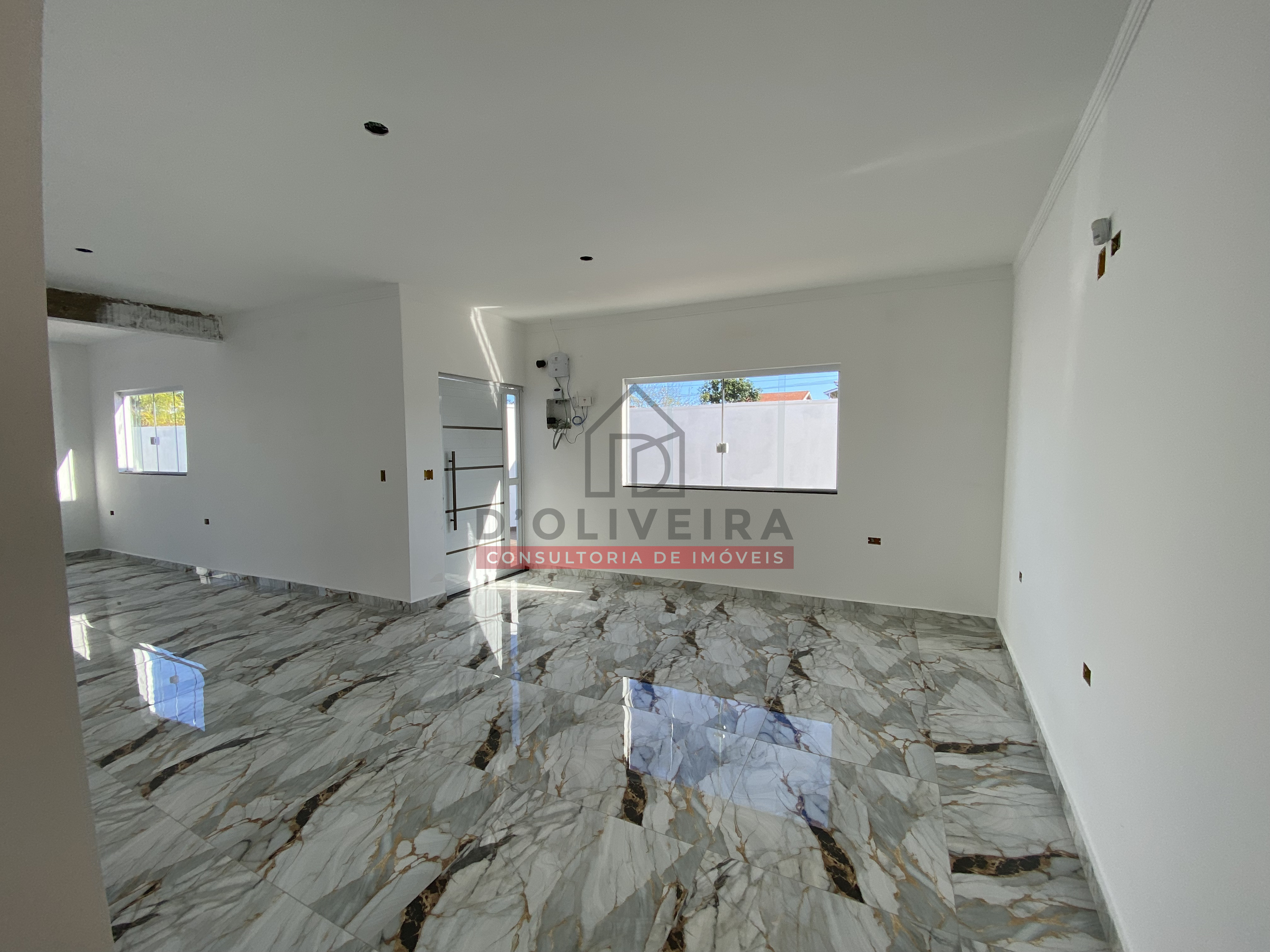 Casa moderna com piscina no Maria Helena Novaes - Peruíbe - SP