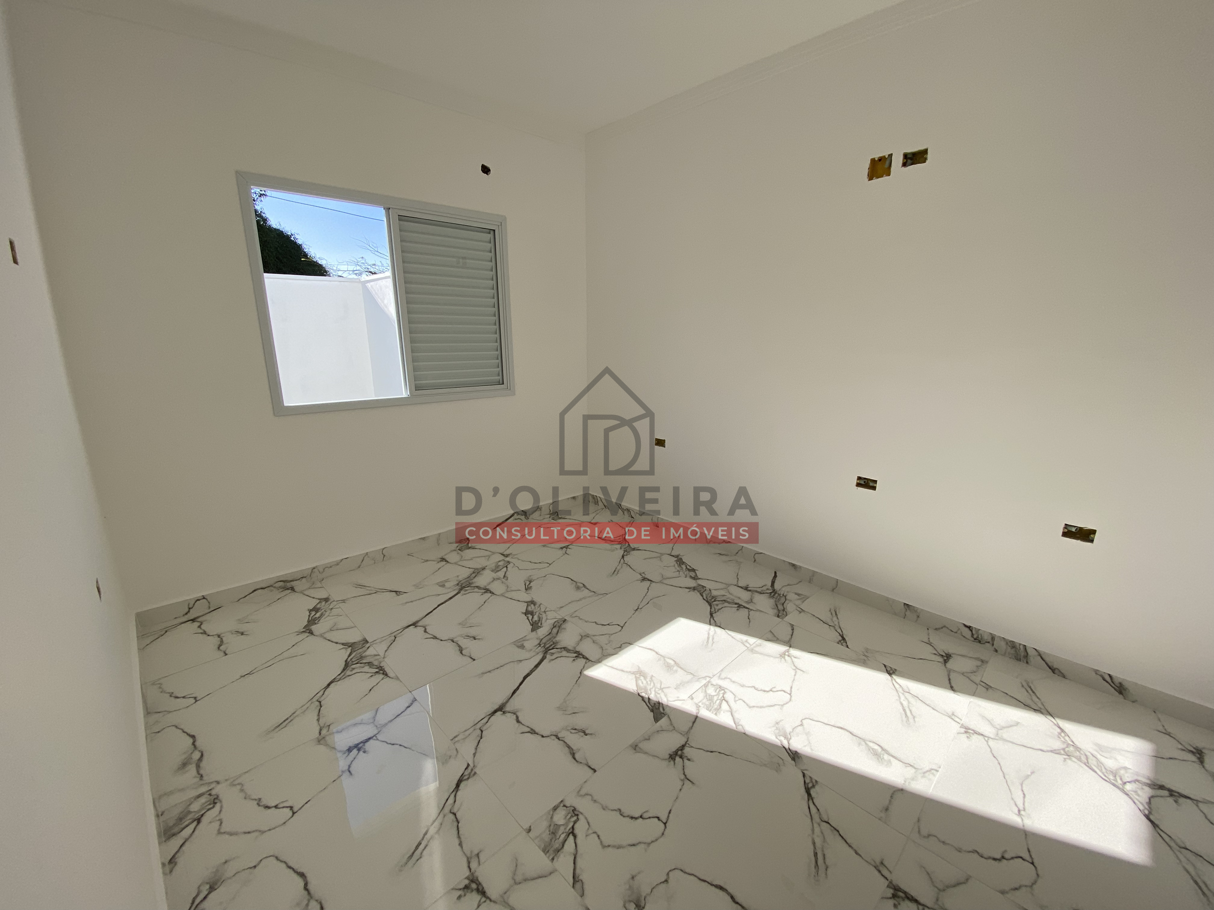 Casa moderna com piscina no Maria Helena Novaes - Peruíbe - SP