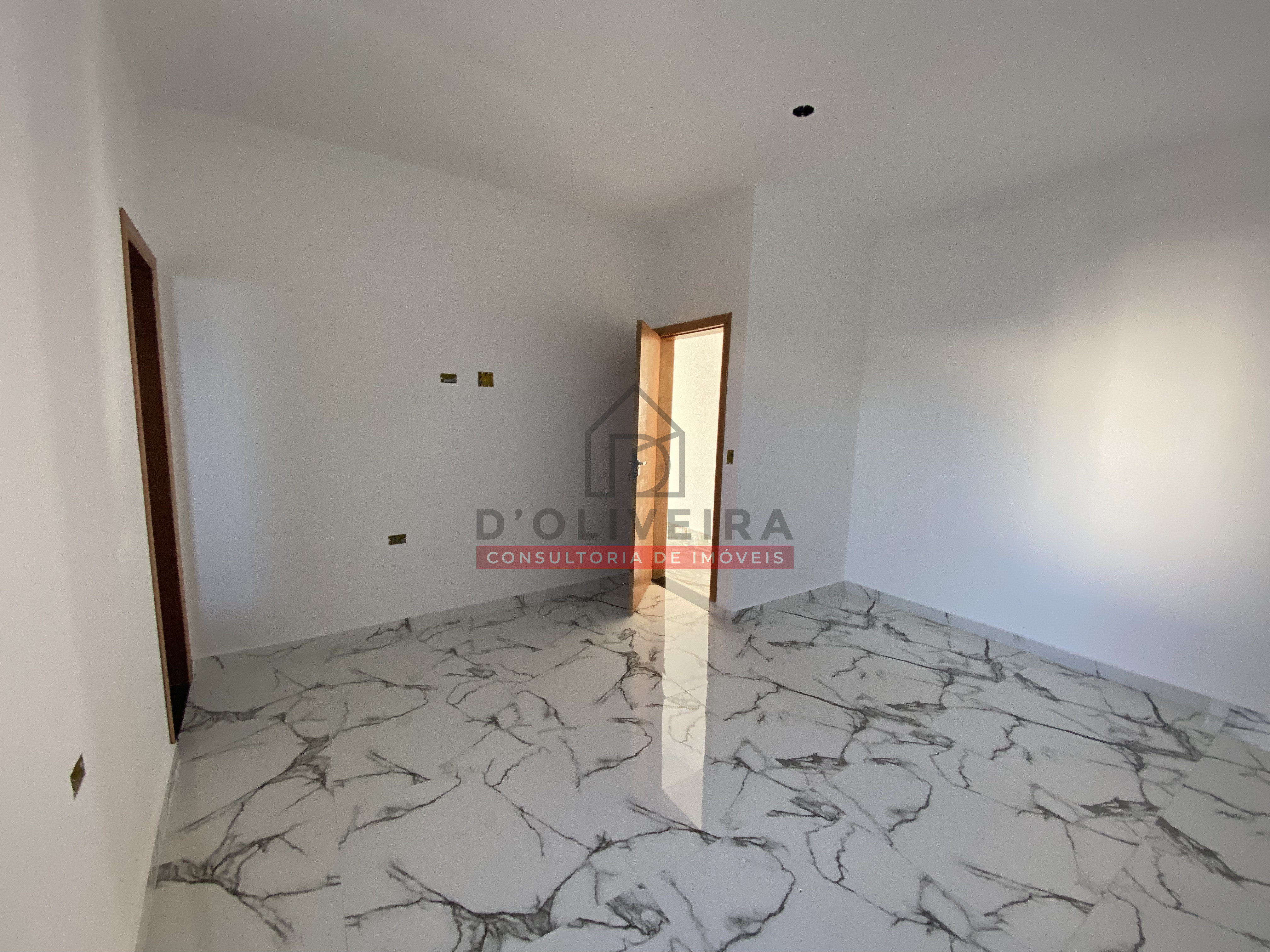 Casa moderna com piscina no Maria Helena Novaes - Peruíbe - SP