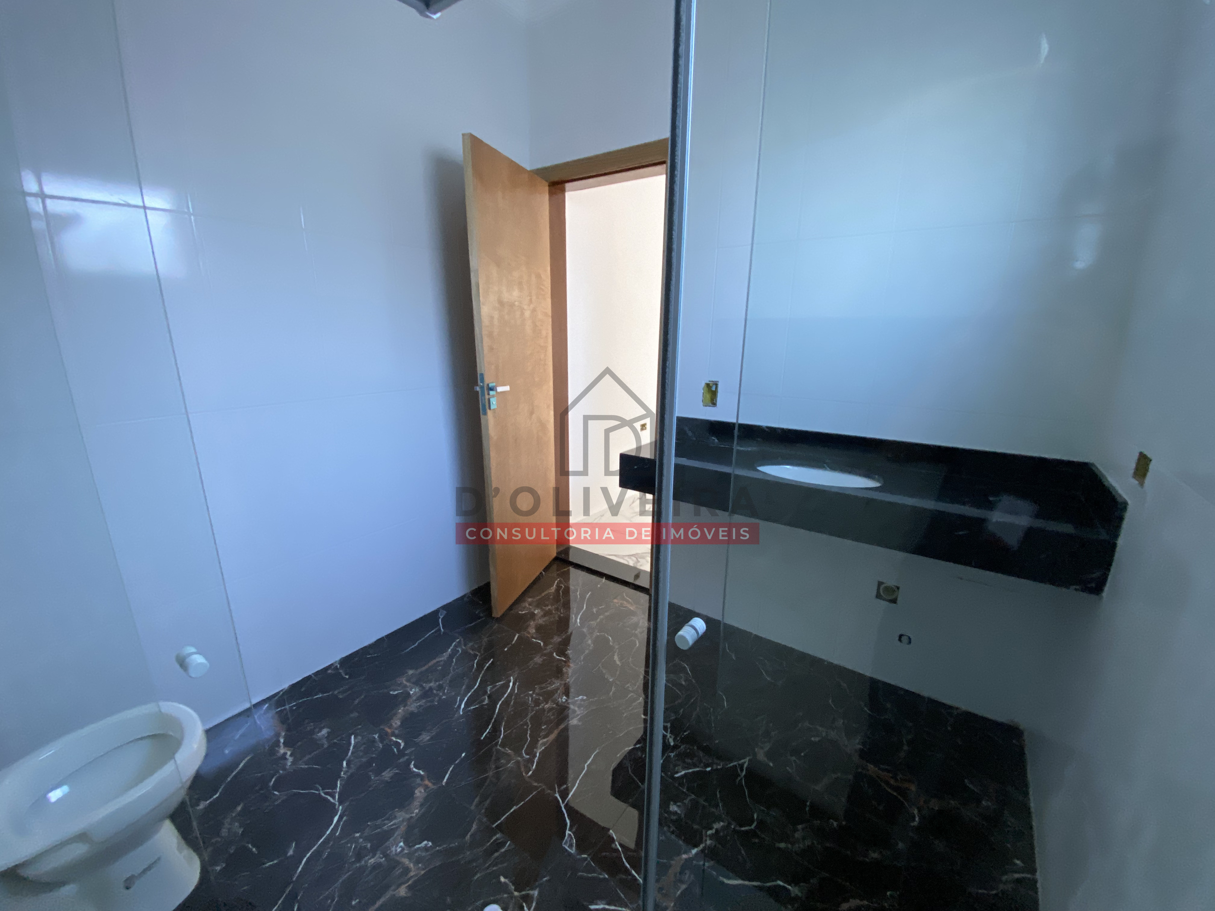 Casa moderna com piscina no Maria Helena Novaes - Peruíbe - SP