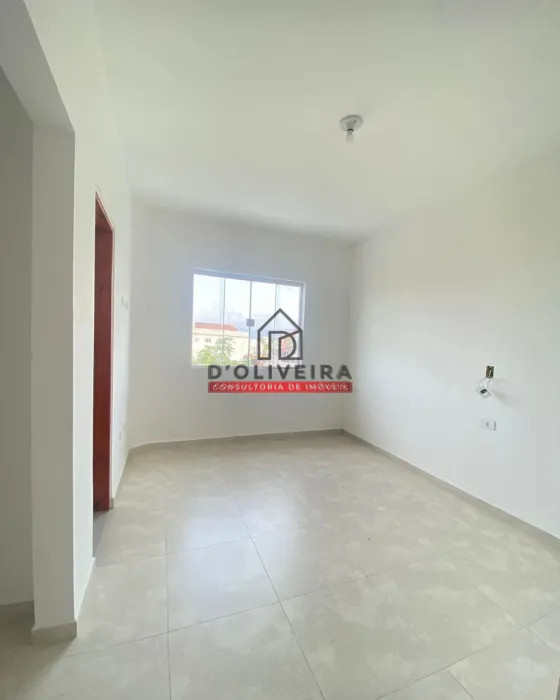 Kitnet com excelente localização a 500 metros da praia em Peruíbe - SP