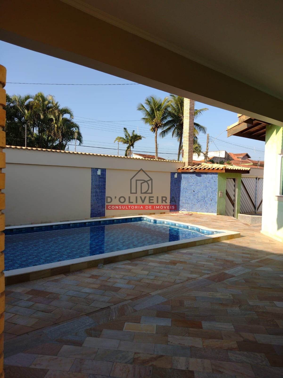 Casa com piscina à venda no Stella Maris - Peruíbe - SP