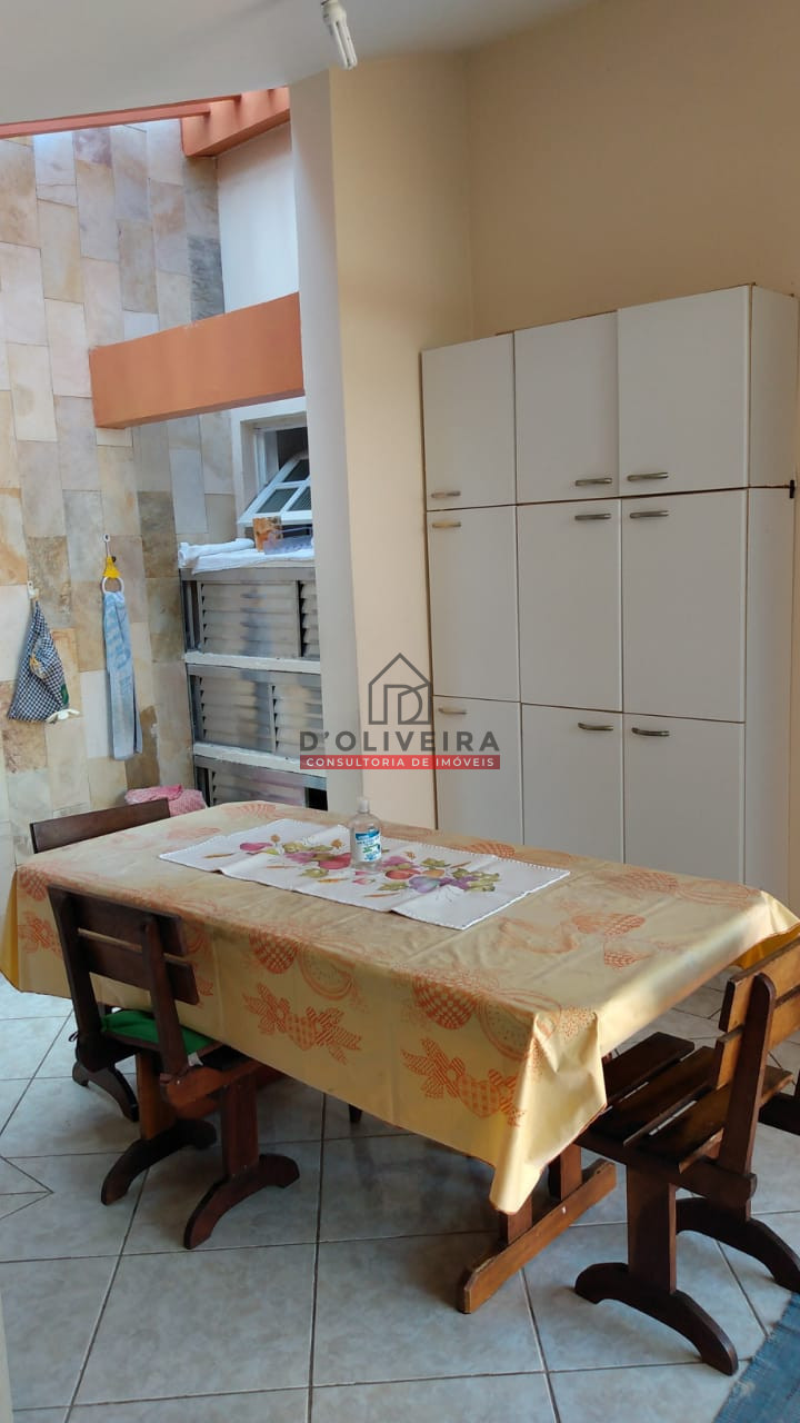 Casa térrea com piscina na Estância São José - Peruíbe - SP