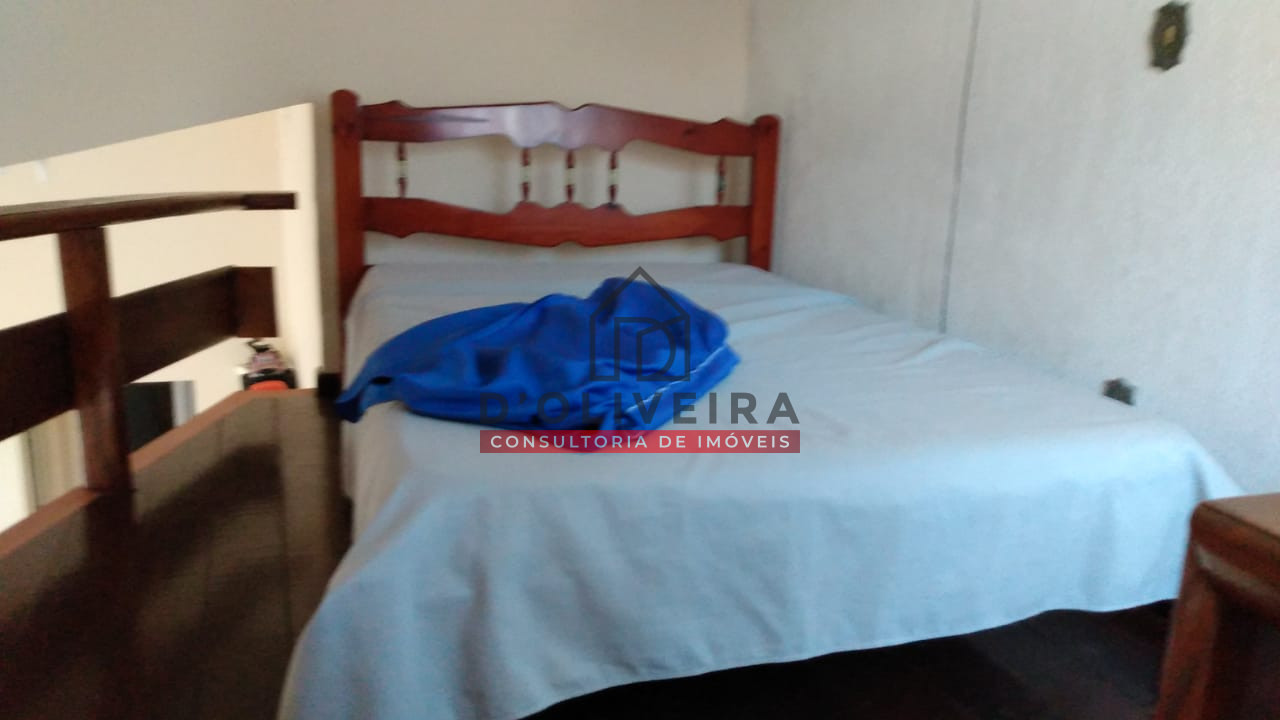 Casa térrea com piscina na Estância São José - Peruíbe - SP