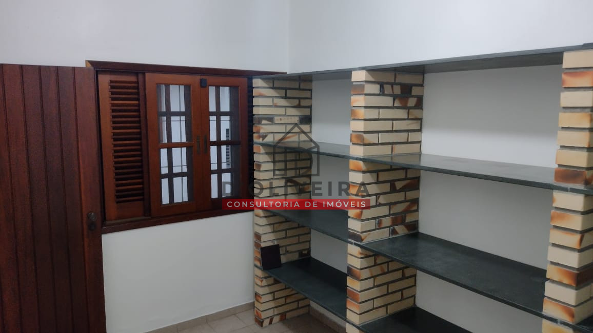 Sobrado com 4 suítes no Centro de Peruíbe- Peruíbe - SP